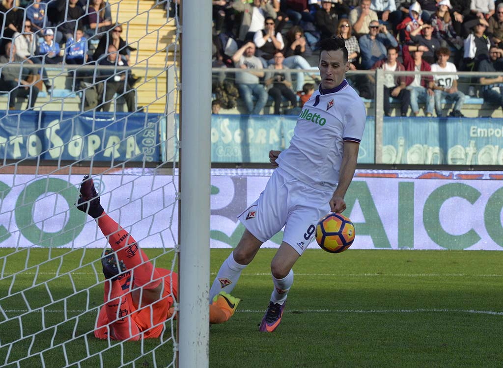 Pausa di riflessione per i cinesi su Nikola Kalinic. La Premier ci pensa