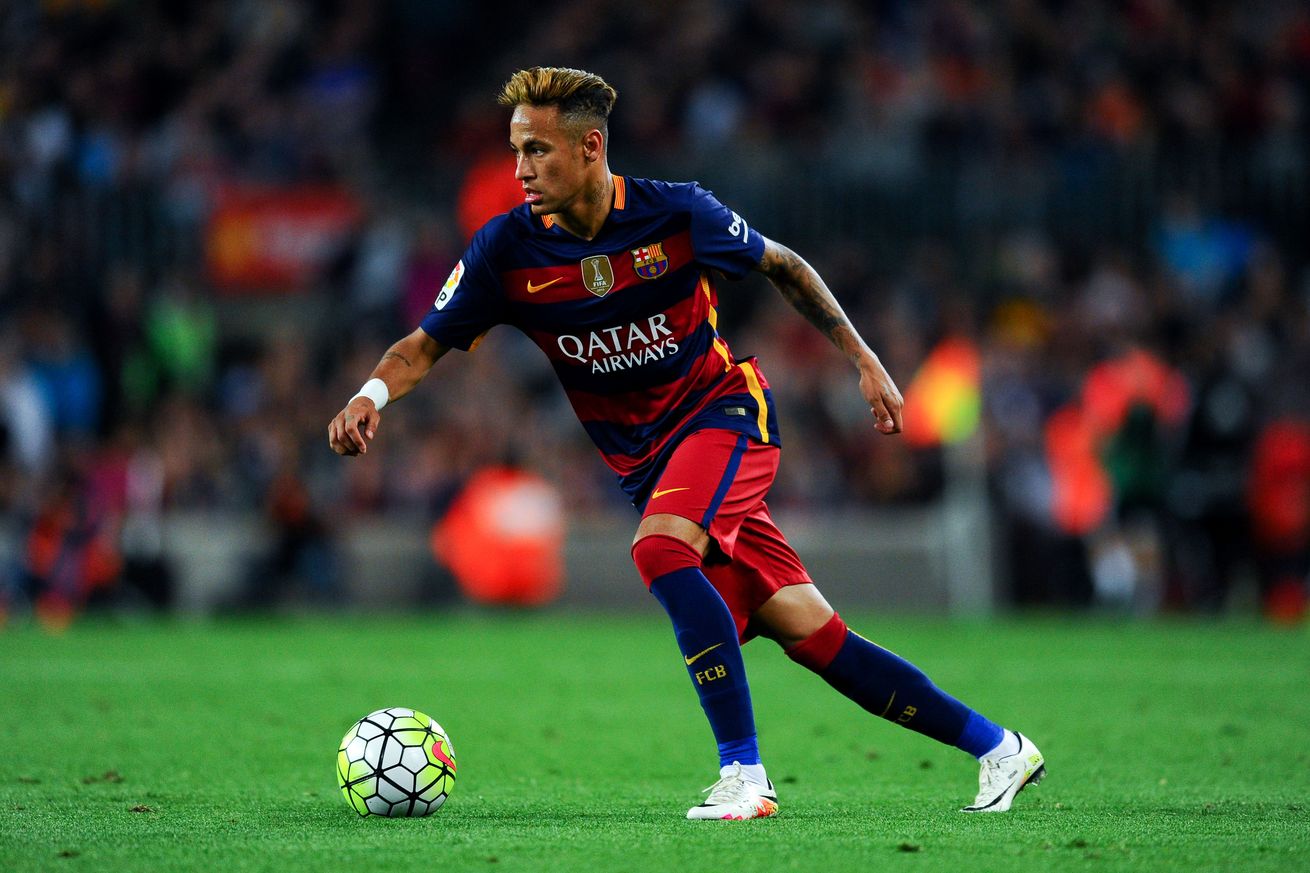 Non c'è Covid per Neymar: mega party da 500 persone per capodanno