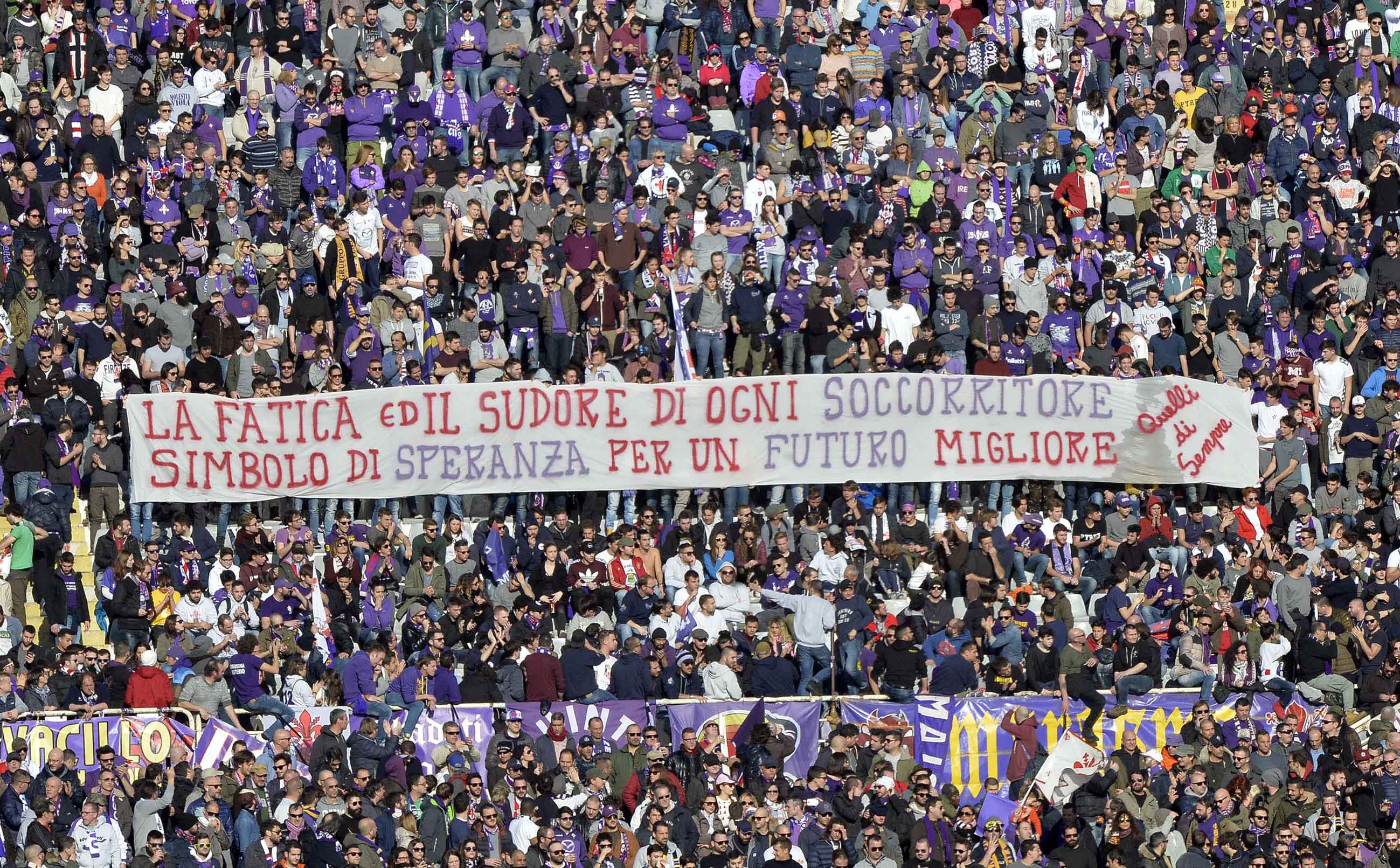 FIORENTINA-GENOA 29-01-2017. STRISCIONE IN CURVA FIESOLE PER IL MINUTO DI RACCOGLIMENTO. GALASSI SILVANO