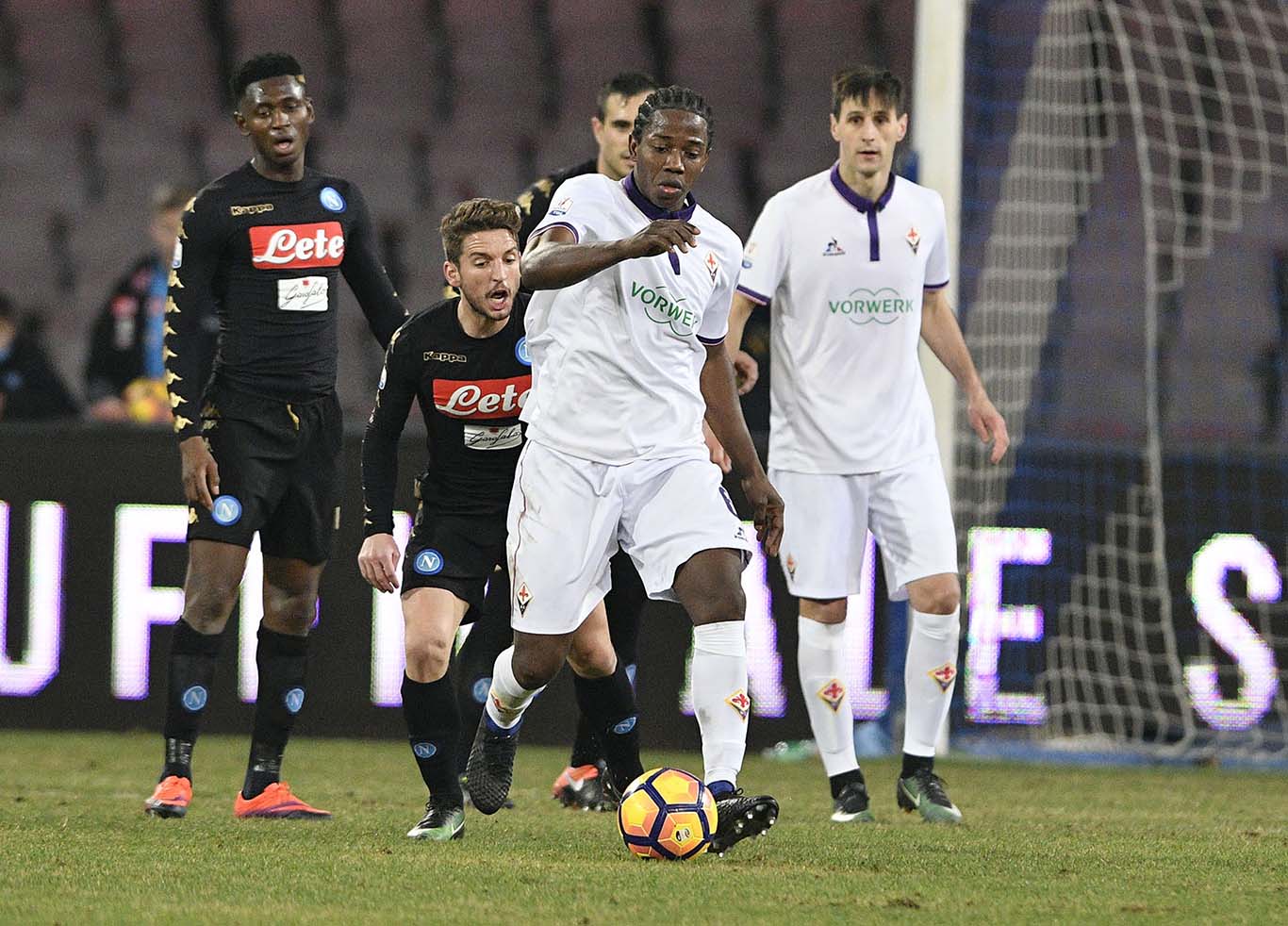 Fiorentina, dietro torna Sanchez. E davanti rientra Kalinic. Maxi più di Milic