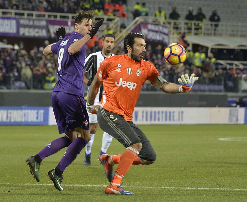 FIORENTINA-JUVENTUS 15-01-2017. BUFFON E NIKOLA KALINIC. GALASSI SILVANO