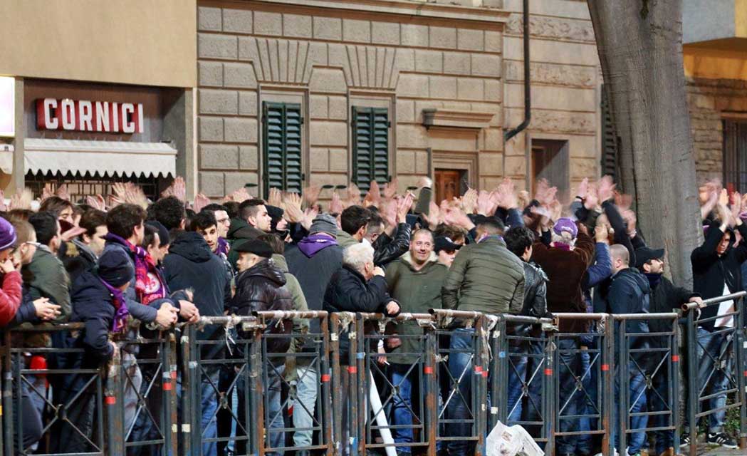 FIORENTINA-BORUSSIA 23-02-2017 CONTESTAZIONE FUORI DAL FRANCHI. GALASSI SILVANO