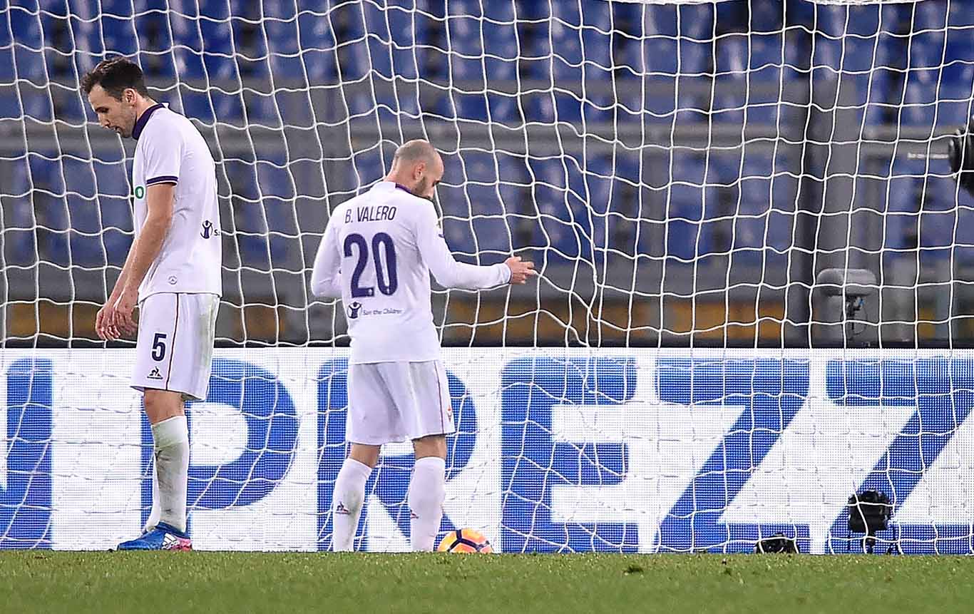 Difesa, Borja Valero in quella posizione e Babacar: è scattato l'allarme