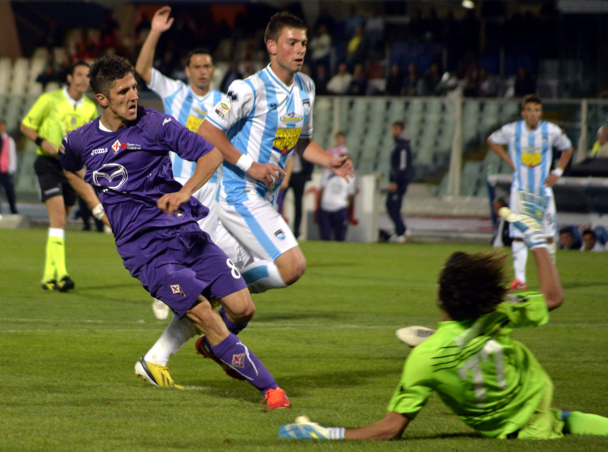 Pescara-Fiorentina: l’amaro ricordo dell'1-5 del 2013, mentre a Siena accadeva..