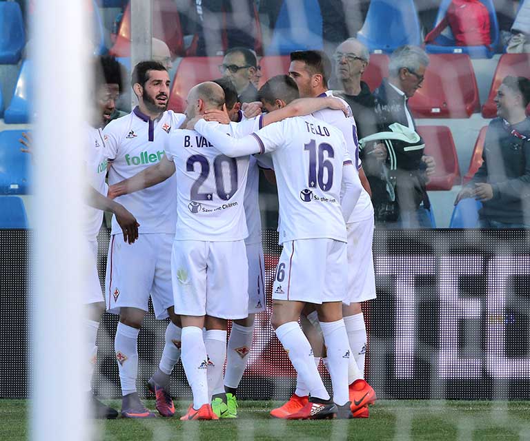 CROTONE-FIORENTINA 19-03-2017. ESULTANZA DOPO IL GOL DI NIKOLA KALINIC. GALASSI SILVANO