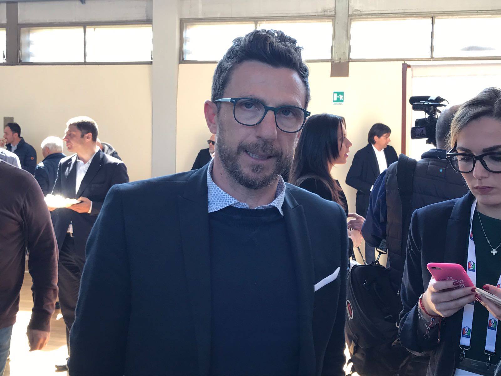 Di Francesco: "Gratificato da interesse viola. Corsa Europa? Più Milan che Fiorentina"