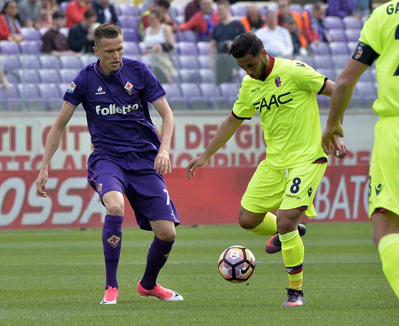 Per il centrocampo la Fiorentina continua a seguire Taider del Bologna