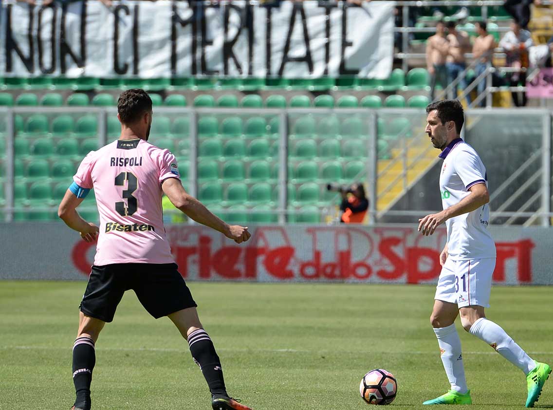 Venuti resta alla Fiorentina. Il Lecce si butta sullo svincolato Rispoli
