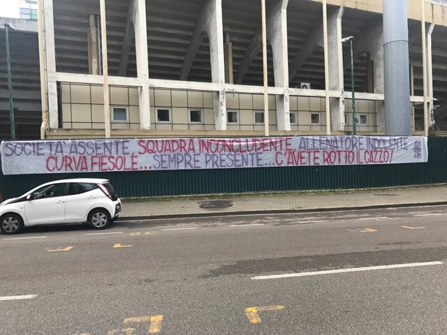 Fiorentina, l'aria è tesa: quattro settimane ad alta tensione
