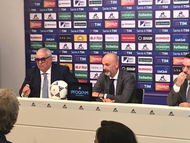 Fiorentina, il caos è totale. Tutti sul banco degli imputanti, anche il tecnico