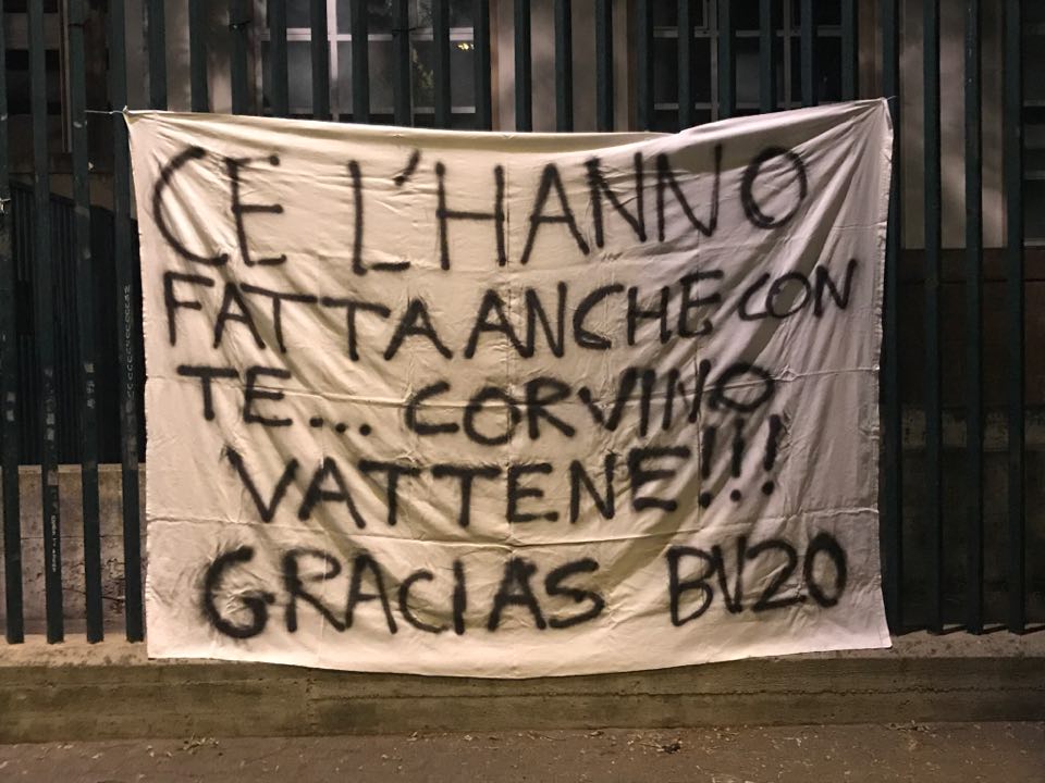 Striscione al Franchi contro Corvino per l'eventuale vendita di Borja