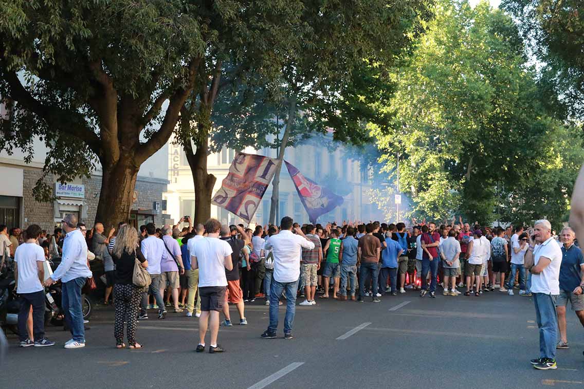 Derby da ultima spiaggia. La contestazione potrebbe farsi aspra. Servono chiarimenti