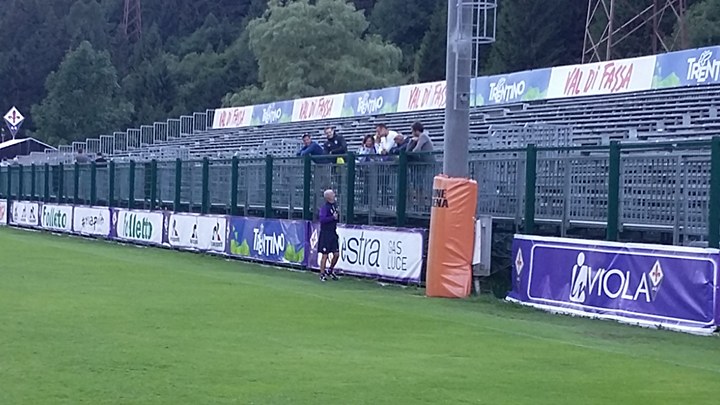 Moena, foto e autografi con i tifosi per Pioli a fine allenamento