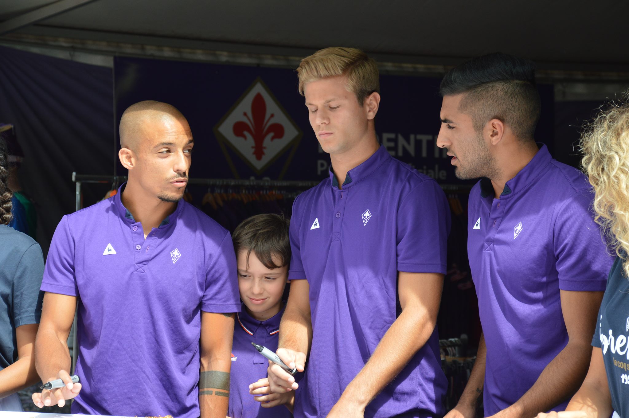 Autografi al Viola Village con Gori, Gaspar e Olivera (FOTO)