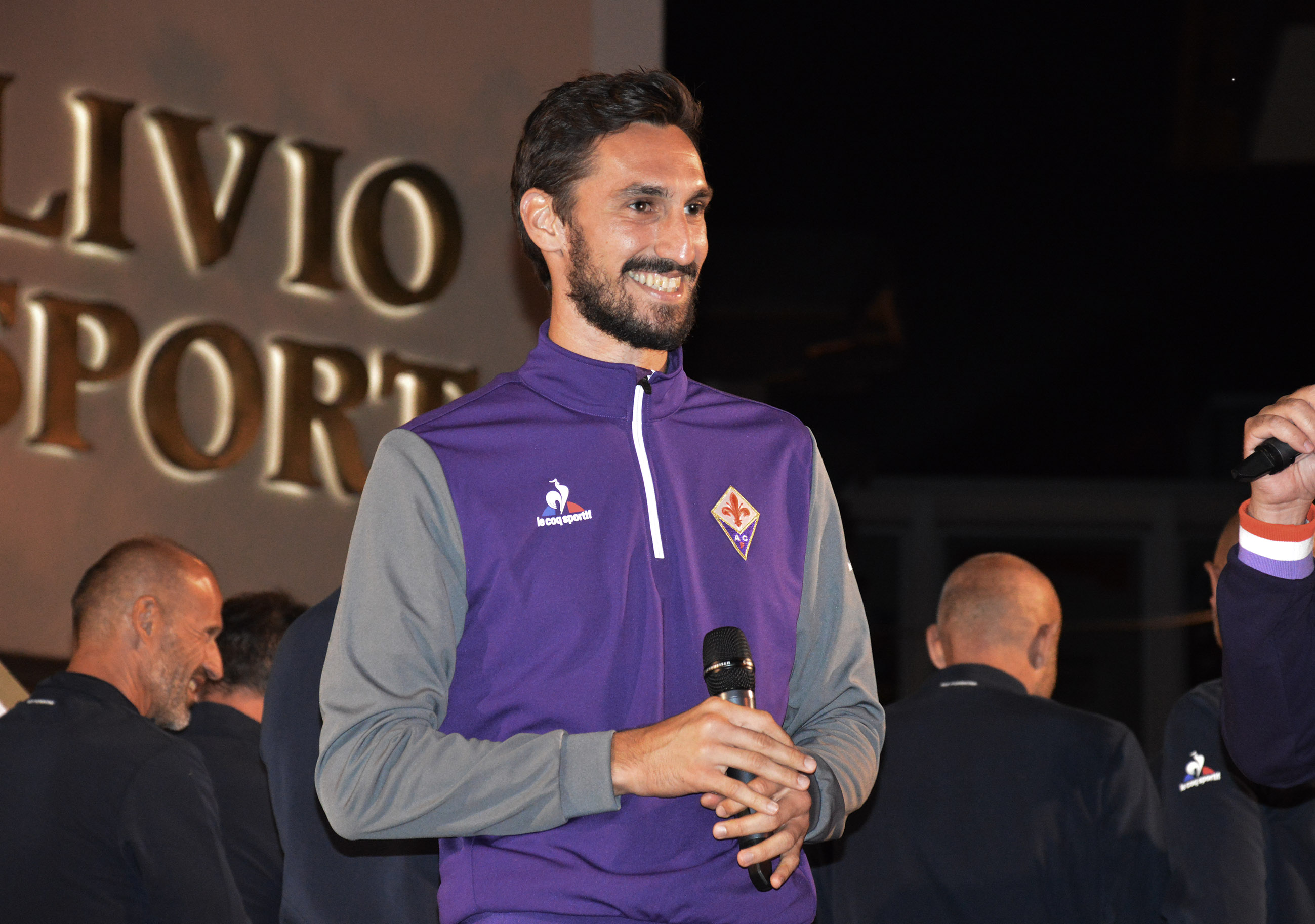 Astori: "Orgoglioso di essere il capitano. Adesso, però, vorrei una squadra competitiva come ci ha promesso la società"