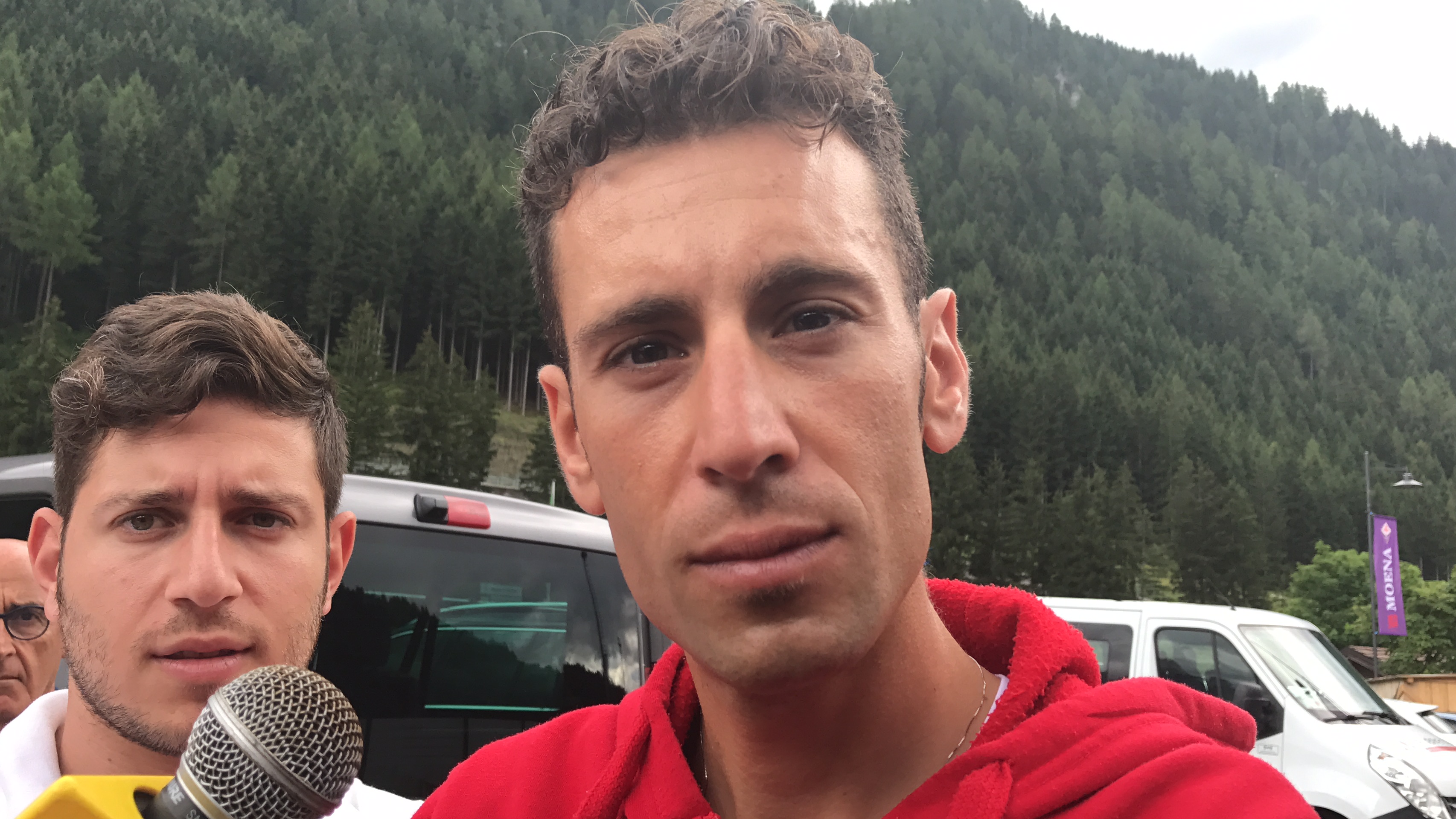 Vincenzo Nibali: "Abbiamo parlato di ciclismo con Pioli" (VIDEO)