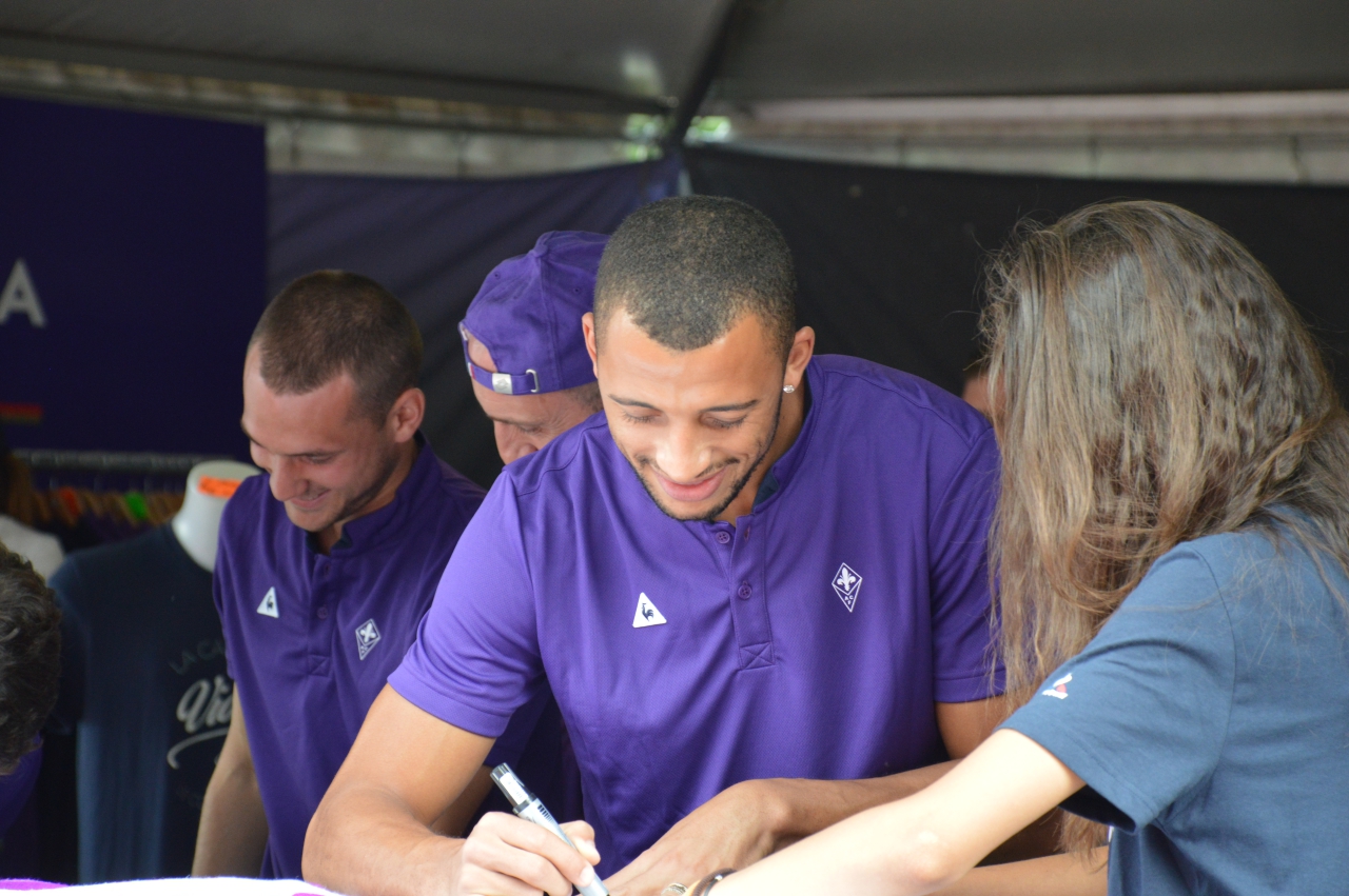 Vitor Hugo Autografi