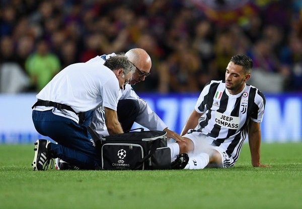 Juve: De Sciglio out, esami confermano lesione alla gamba destra