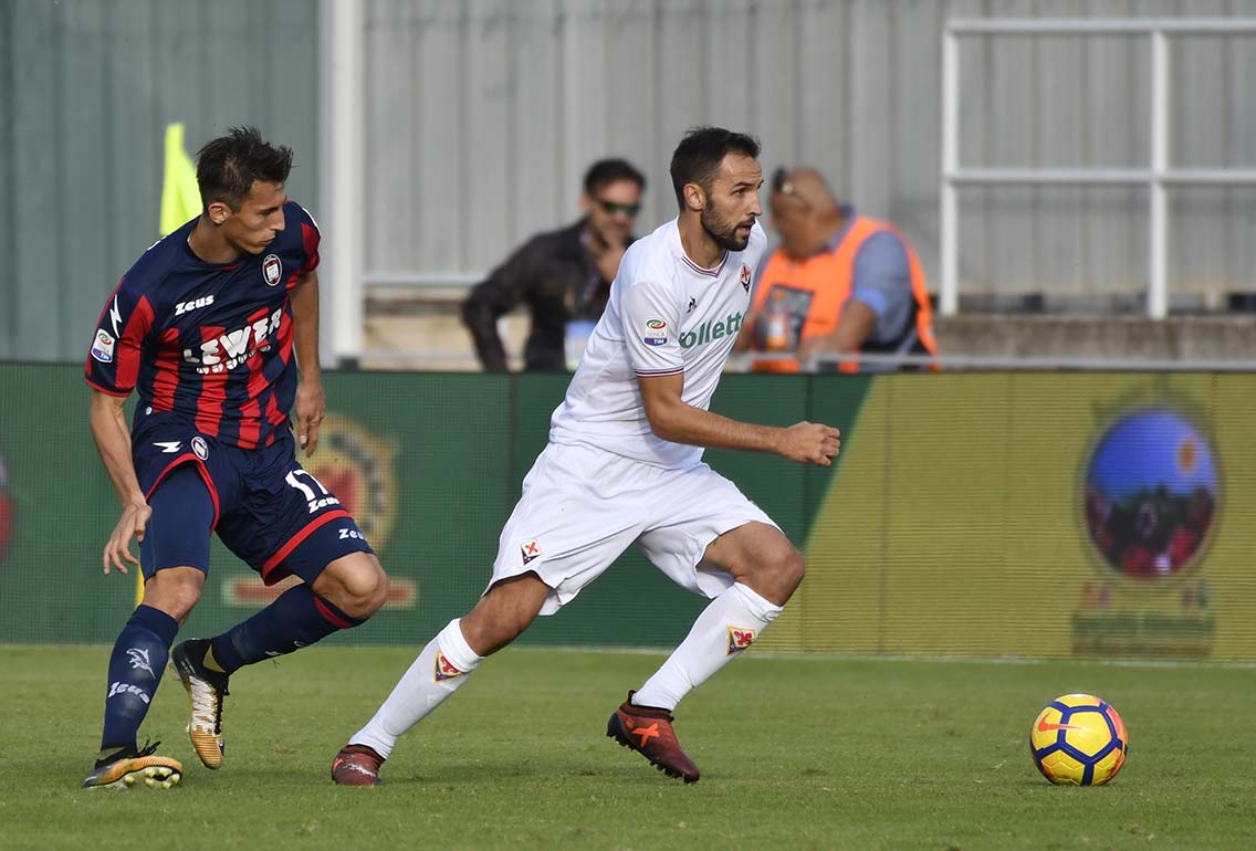 Tegola Milan Badelj: stanotte infortunio al ginocchio con la sua Croazia