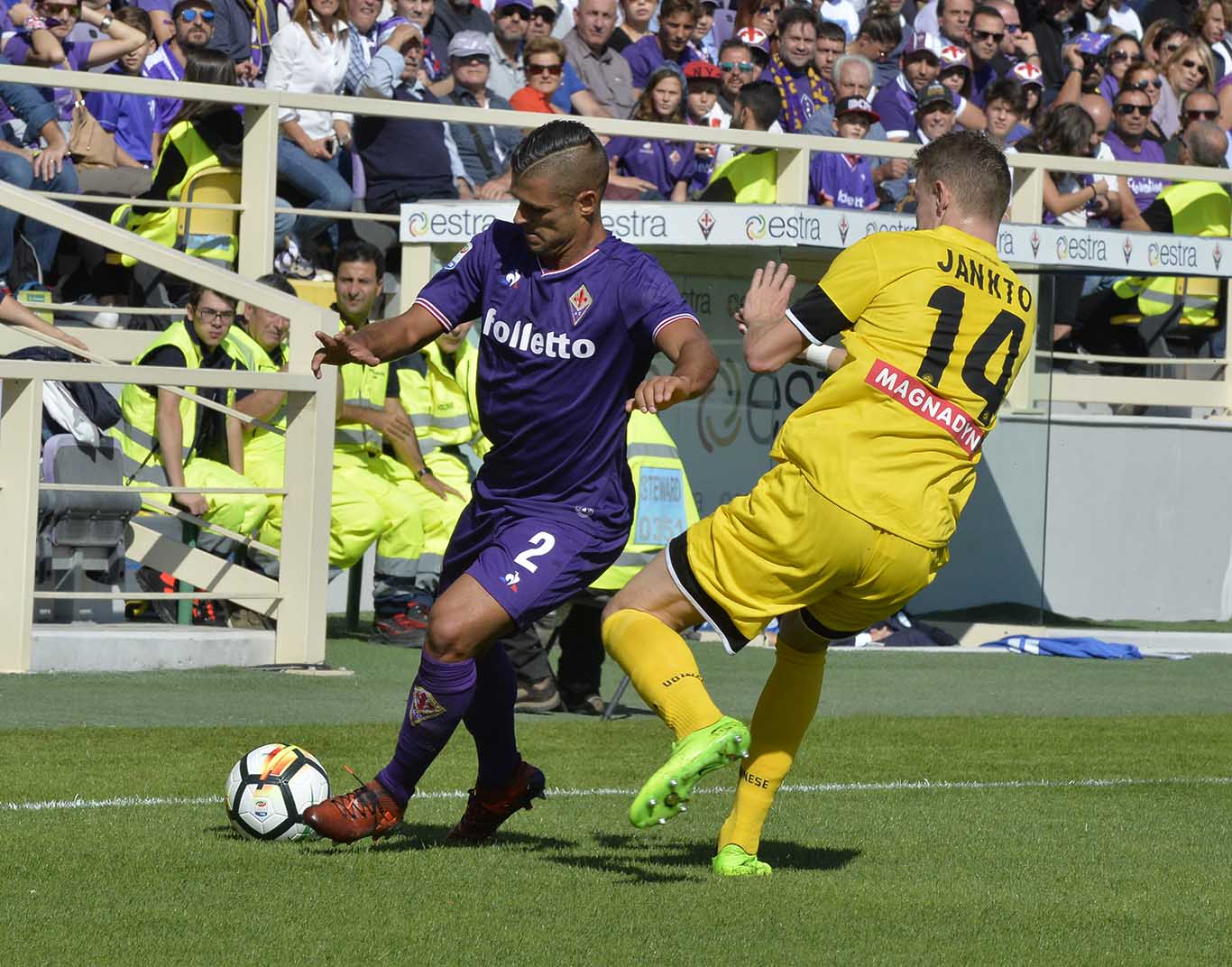 Fiorentina, con Laurini l'incubo è finito: ecco il terzino destro cercato da anni