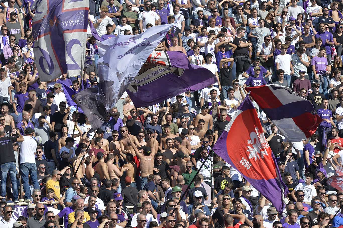 Contro la Roma al Franchi ci sarà il pienone. Sciopero della Fiesole contro le multe ai tifosi viola