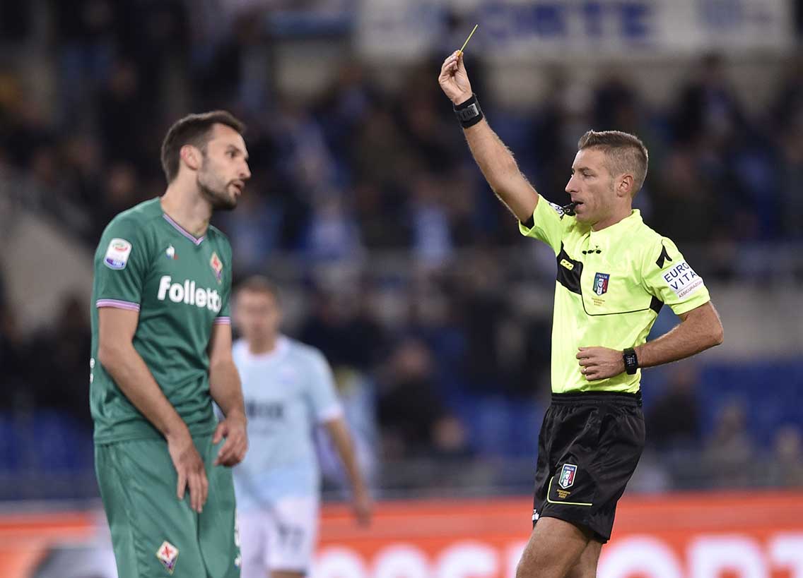 Occhio (ancora) al giallo. Cinque calciatori viola sotto diffida a rischio per l’Hellas