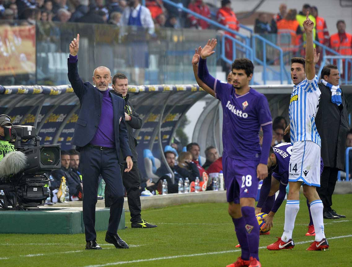 La Fiorentina si conferma da metà classifica: Pioli cambia qualcosa che la crisi è dietro l'angolo. Il silenzio 'assordante' dei Della Valle e dei dirigenti viola