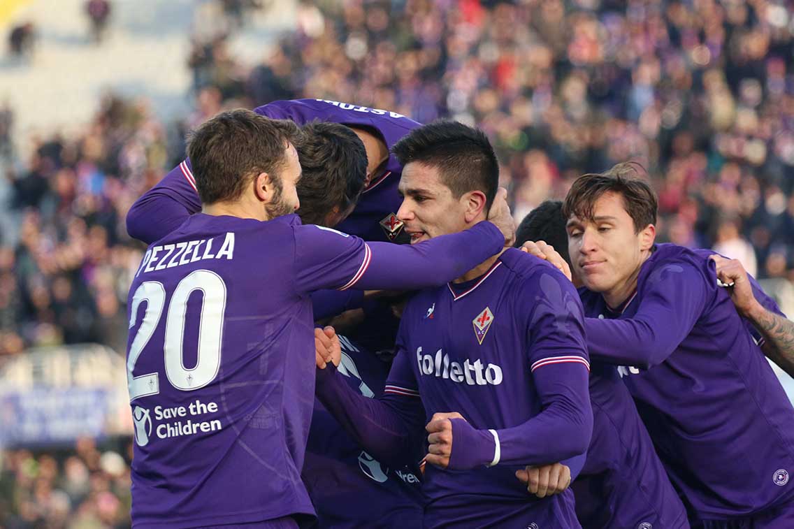 Una vittoria utile a tornare in corsa per il campionato di 'A2'. Da Veretout e Simeone segnali importanti, Chiesa sempre più simbolo. La Coppa Italia per presente e il futuro