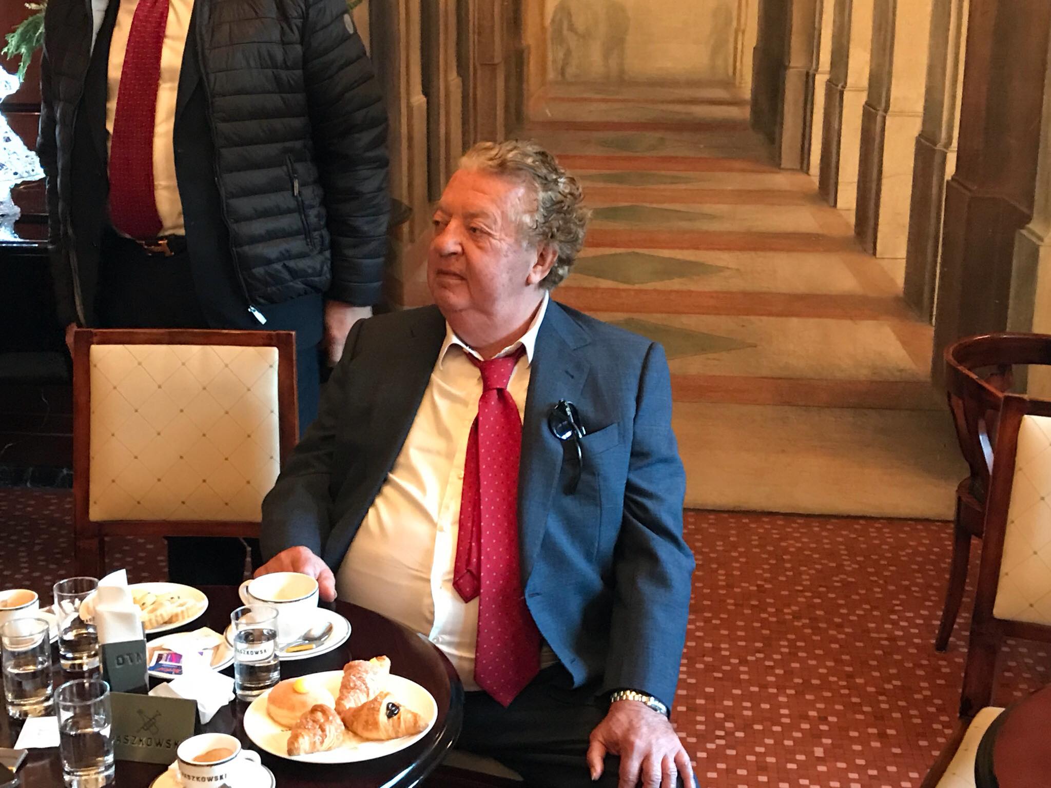 Veronesi, De Sica e Banfi: "I domiciliari a Cecchi Gori. Se va in carcere non esce più"