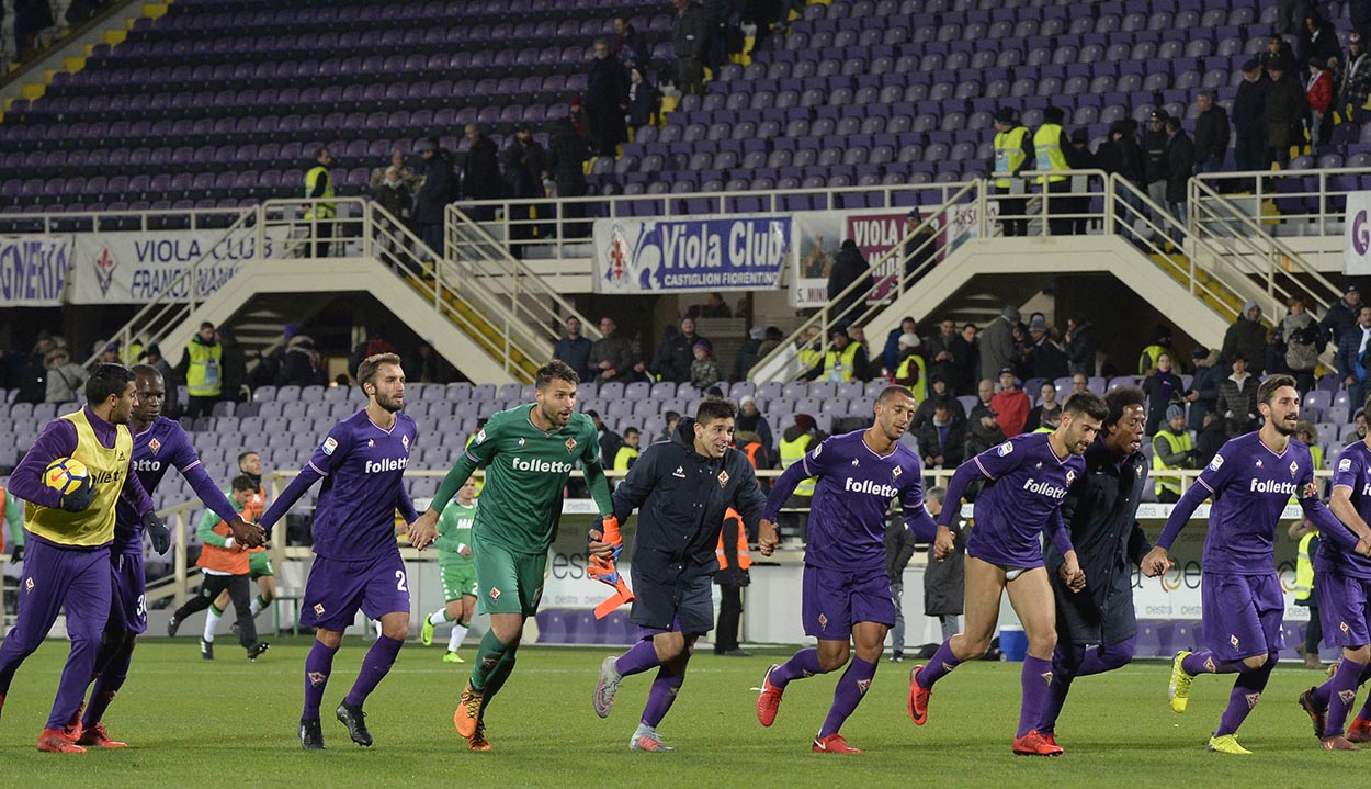 Verso la Samp: Baba dal 1'. In mezzo rifiaterà Badelj. Titolare Carlos Sanchez