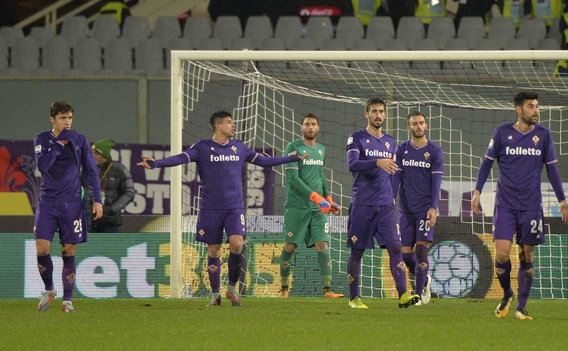 Fiorentina contro la Sampdoria senza Astori e Veretout e col problema di puntare su chi ha chiesto la cessione o non vuole rinnovare. Nuovo Stadio, è tornato il silenzio..