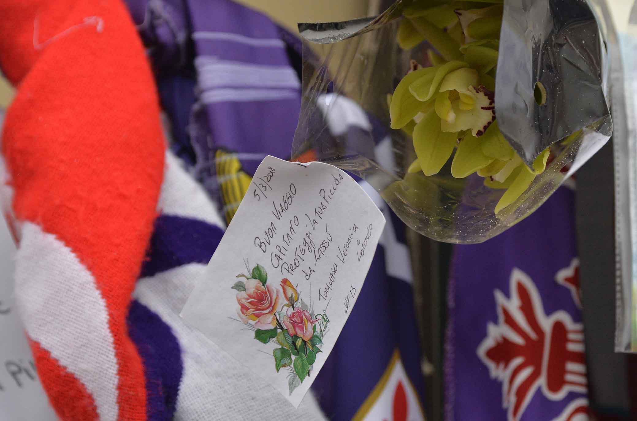 FIORENTINA 10-03-2018. DIMOSTRAZIONE DI AFFETTO DEI TIFOSI A DAVIDE ASTORI ALLO STADIO FRANCHI. SILPRESS/GALASSI SILVANO