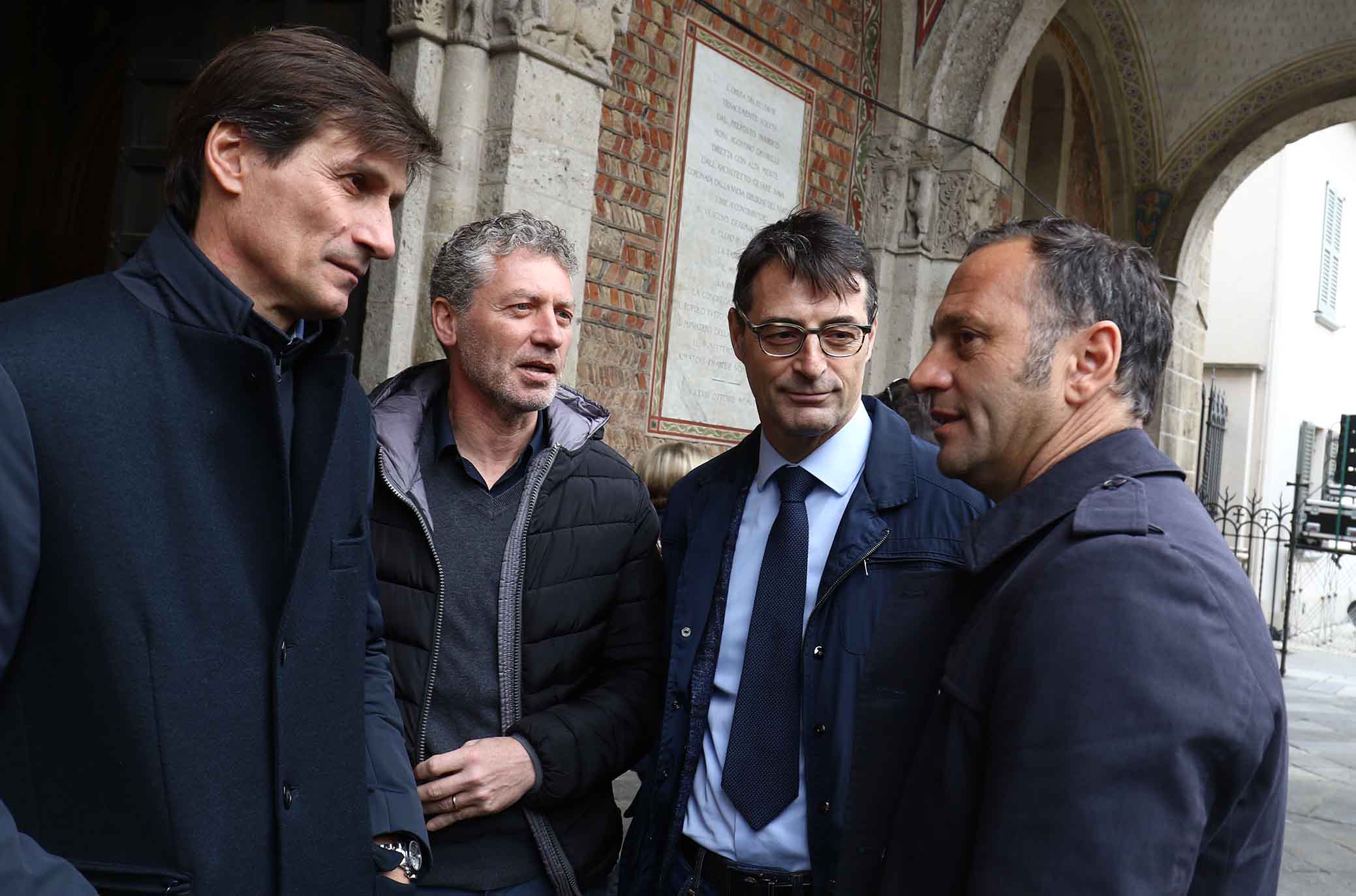 31-03-2018 Rivolta D'Adda Ph Alberto Mariani Silpress , funerali di Emiliano Mondonico allenatore Fiorentina ,Atalanta,Torino, Albinoleffe Nella Foto, la cerimonia di Emiliano Mondonico. , gallo e pinato