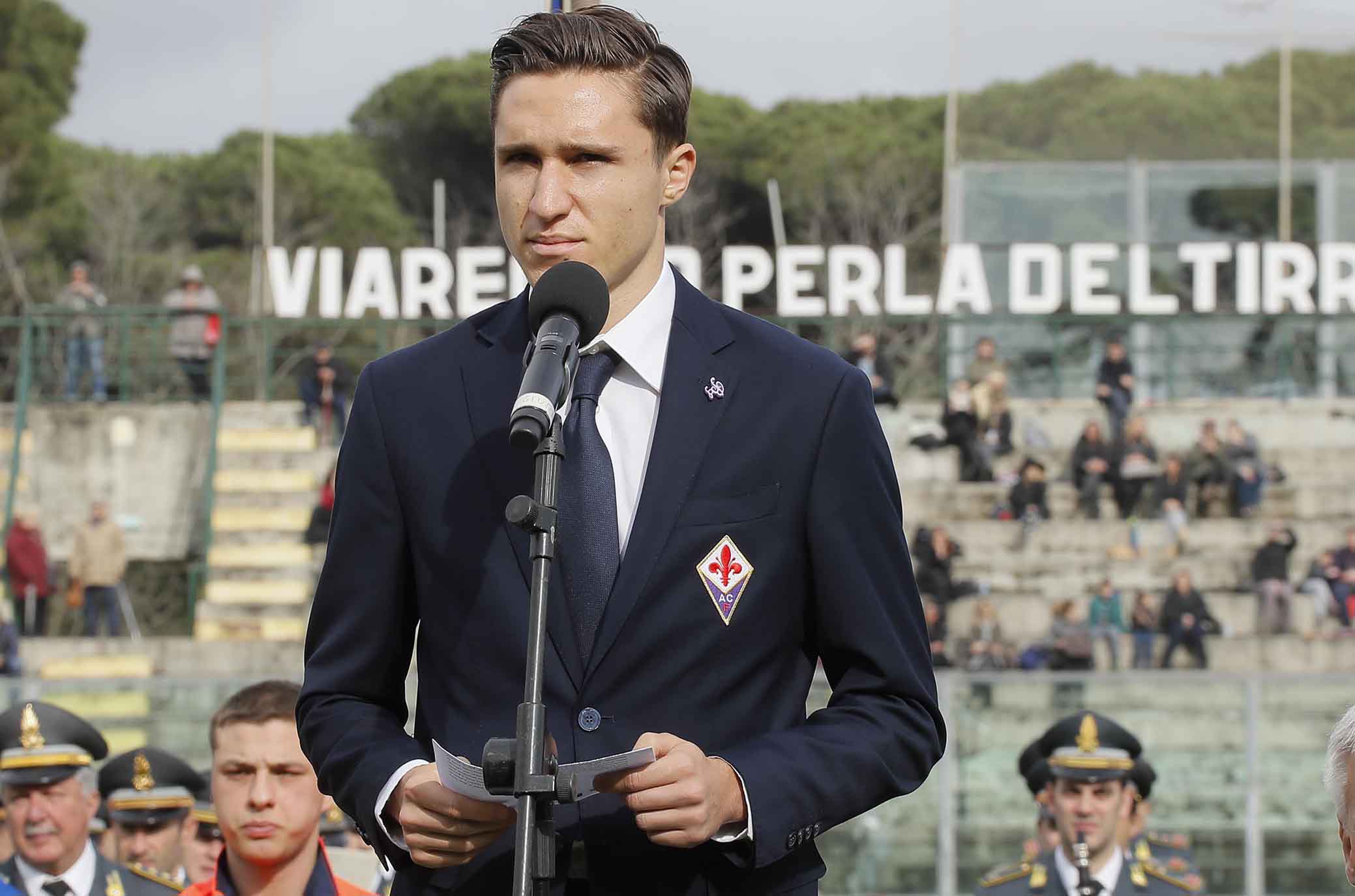 Federico Chiesa legge il giuramento al torneo di Viareggio (FOTO)
