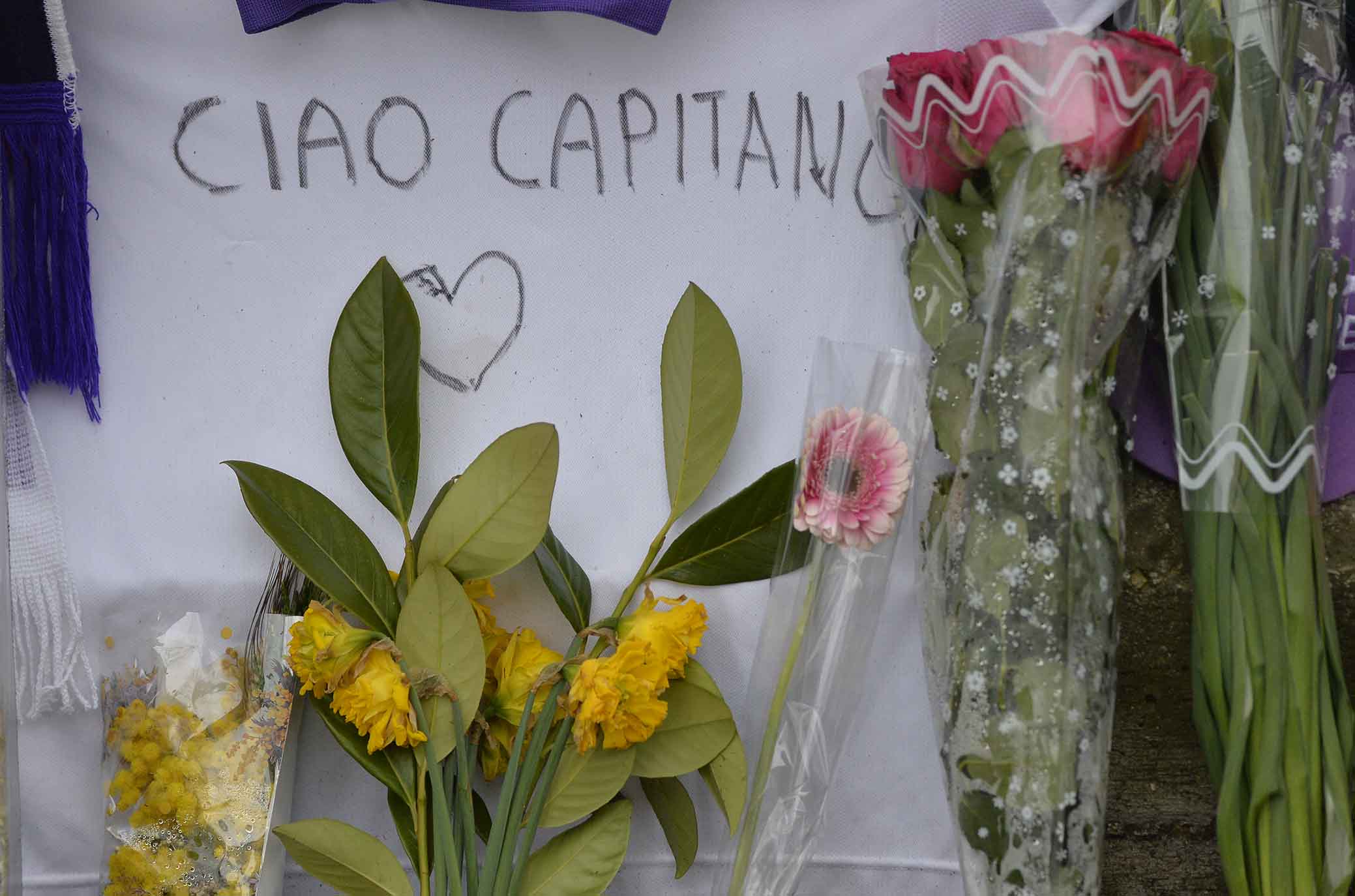 FIORENTINA 10-03-2018. DIMOSTRAZIONE DI AFFETTO DEI TIFOSI A DAVIDE ASTORI ALLO STADIO FRANCHI. SILPRESS/GALASSI SILVANO