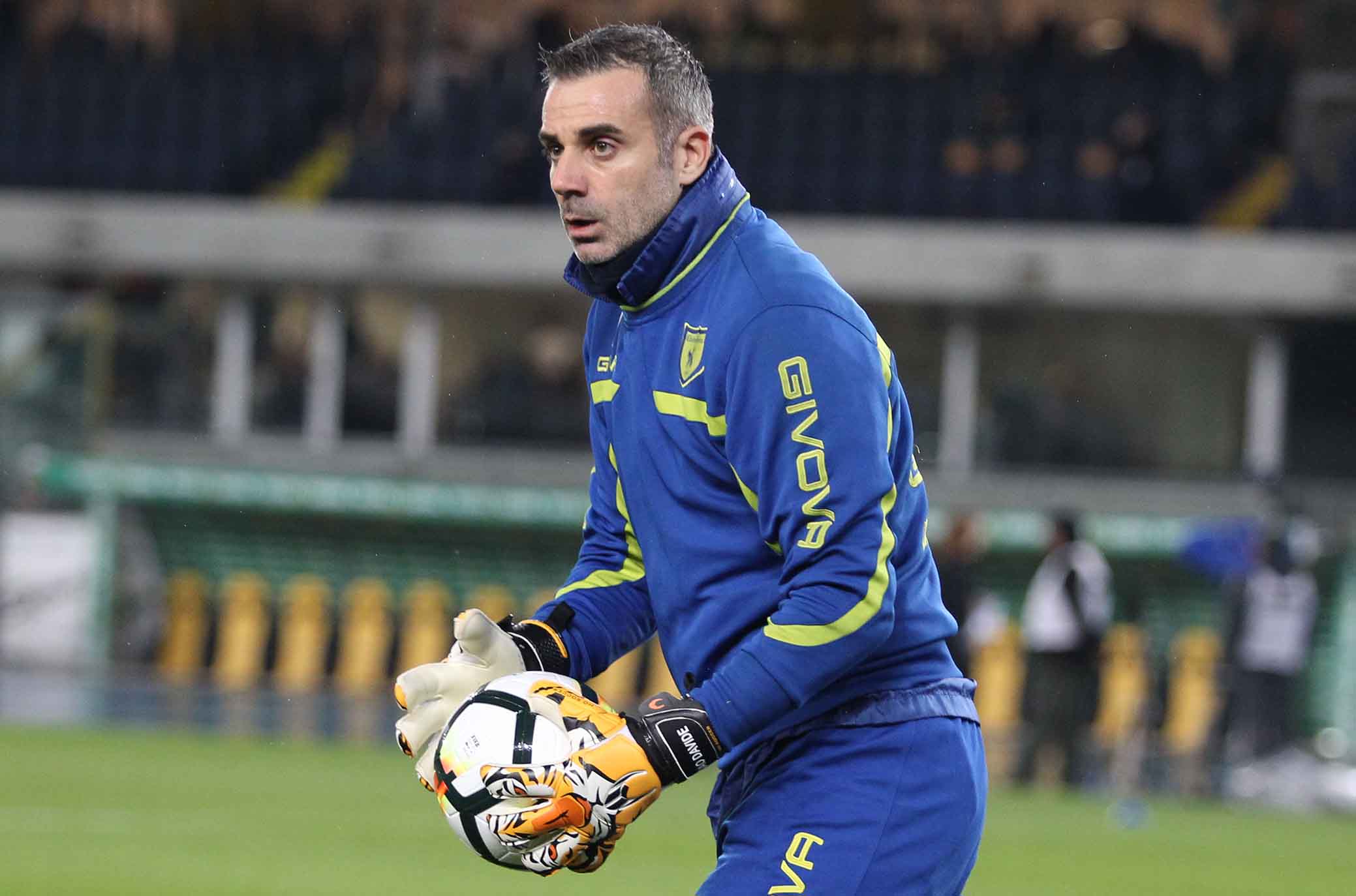 Vice-Lafont, si pensa ad un portiere d'esperienza: idea Sorrentino