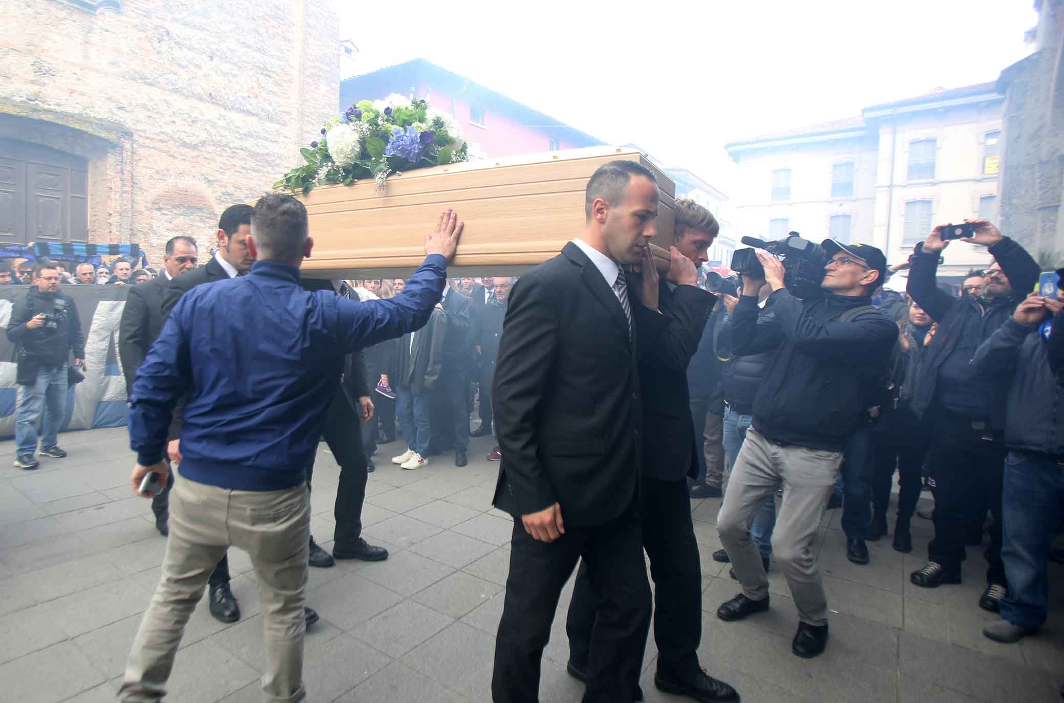 31-03-2018 Rivolta D'Adda Ph Alberto Mariani Silpress , funerali di Emiliano Mondonico allenatore Fiorentina ,Atalanta,Torino, Albinoleffe Nella Foto, la cerimonia di Emiliano Mondonico. ,