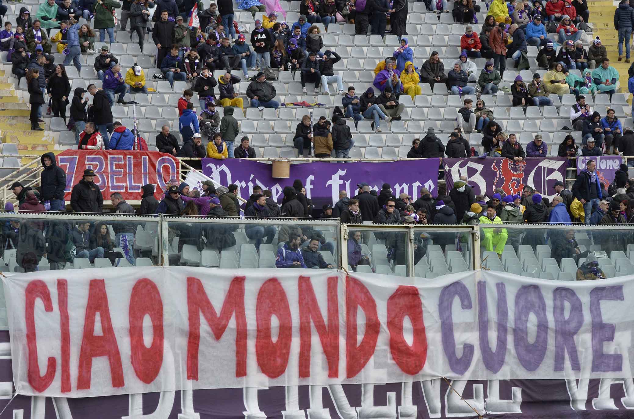 FIORENTINA-CROTONE 31-03-2018 STRISCIONE IN RICORDO DI EMILIANO MONDONICO. SILPRESS/GALASSI SILVANO