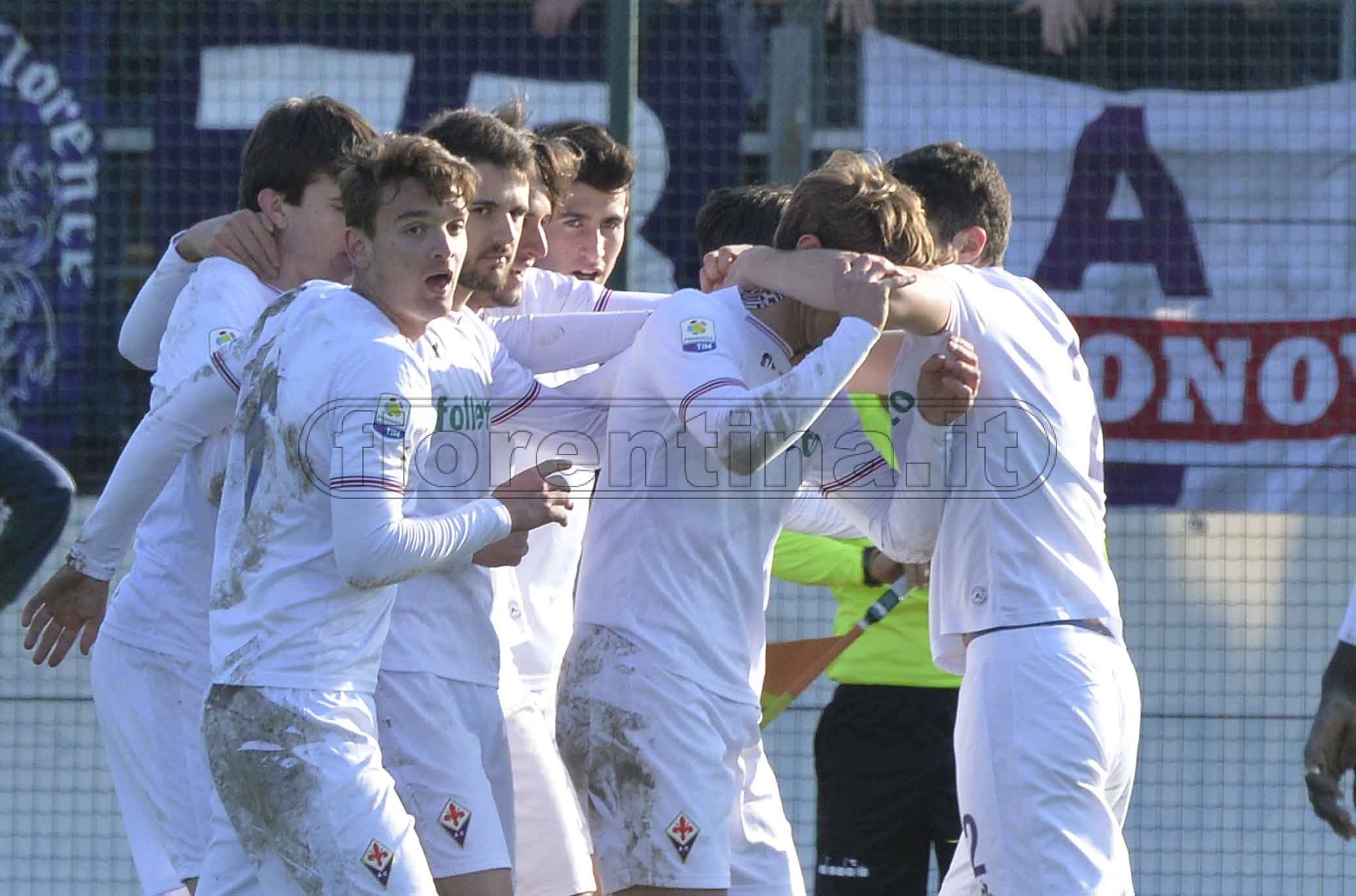 Viareggio Cup, le immagini di Fiorentina-Empoli nel Fotoalbum di VI.IT