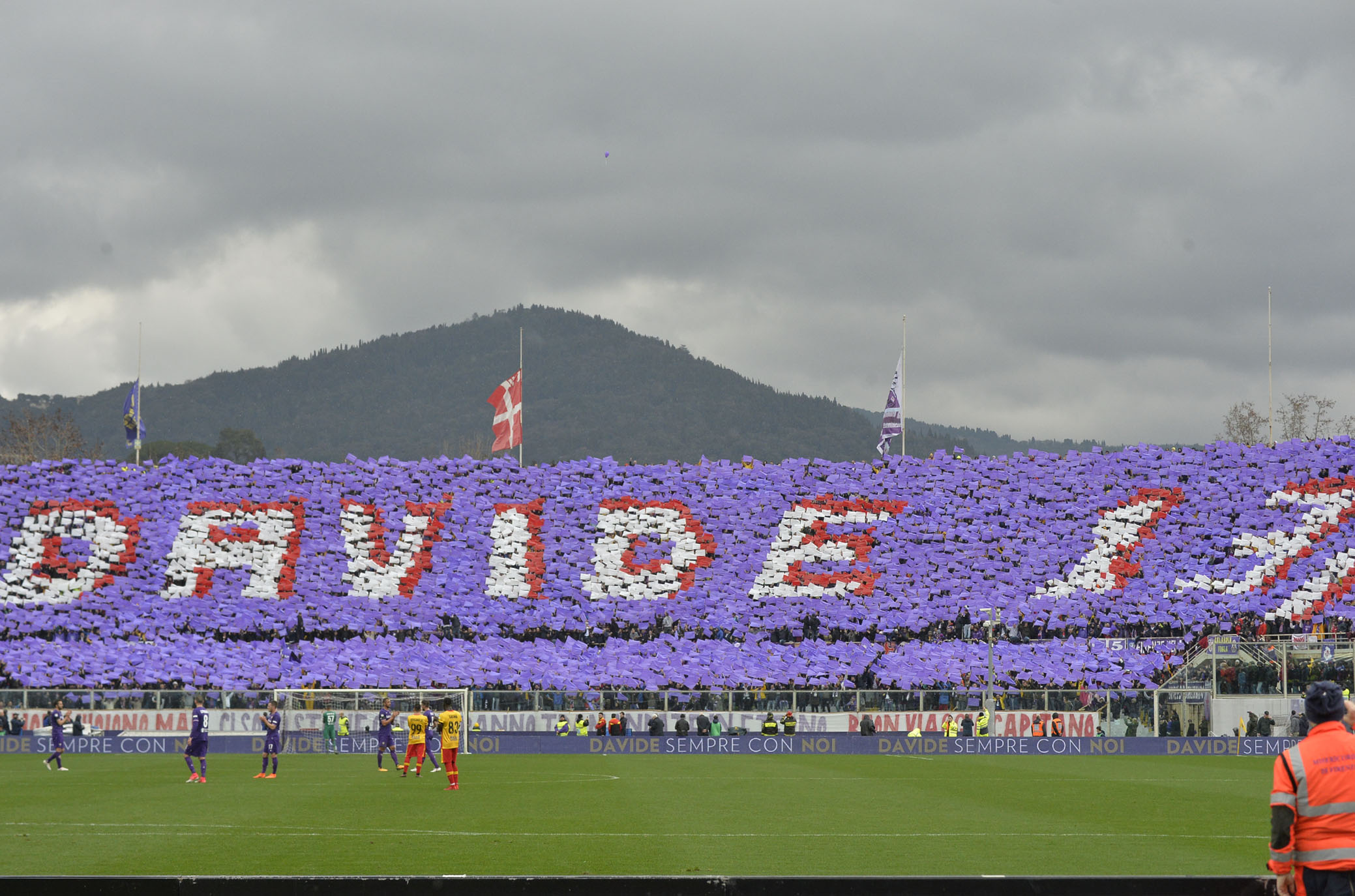 Le immagini della coreografia della Fiesole per Davide Astori