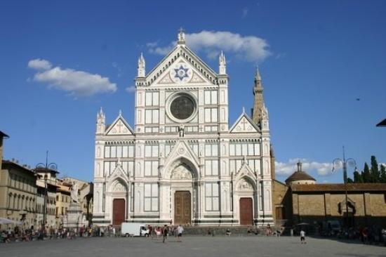 Comunicato funerale Astori: Basilica di Santa Croce chiusa per sicurezza, ma...