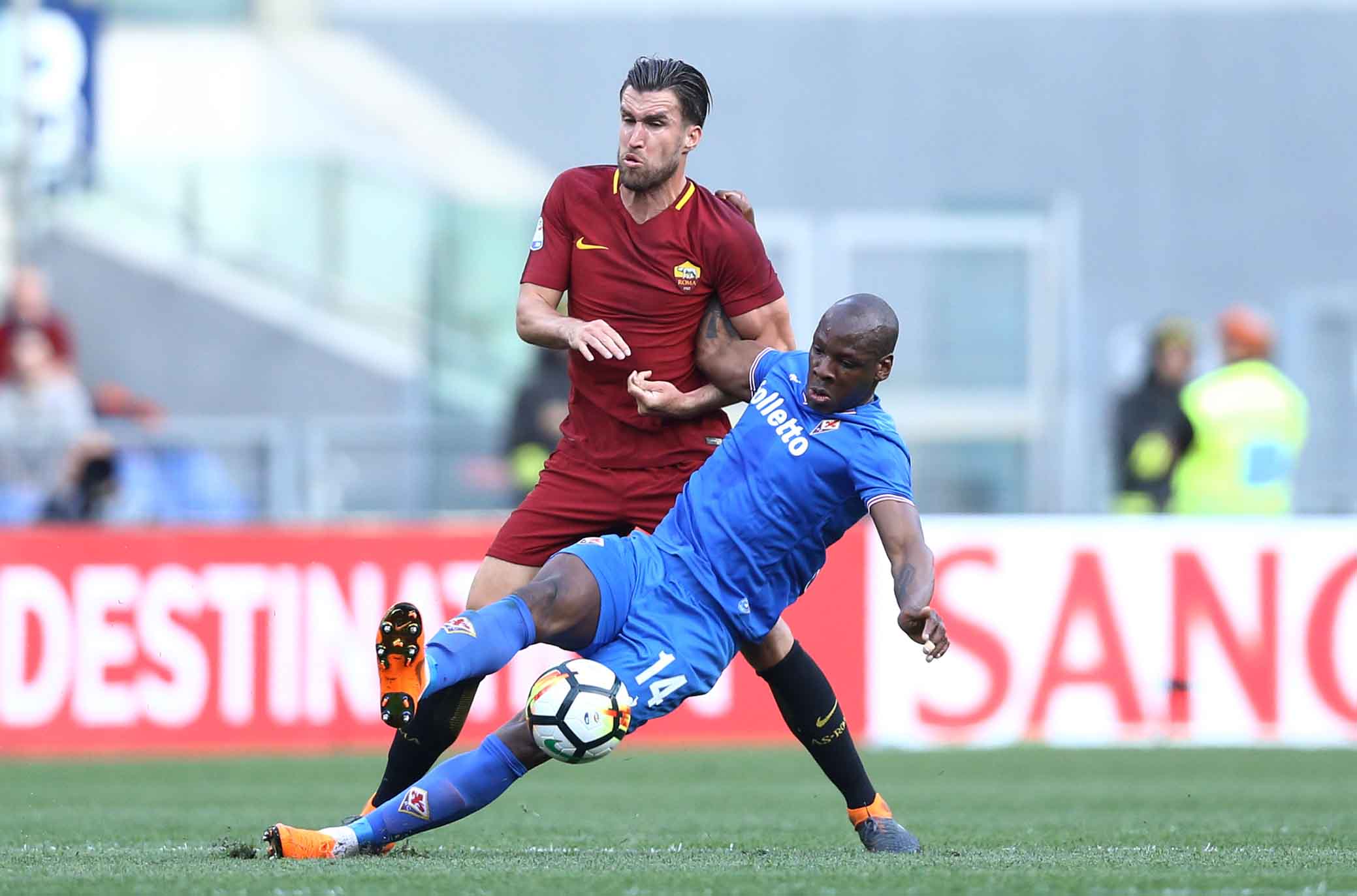 Praet e Amrabat monitorati. Più facile l'ex Roma Strootman, ma c’è il nodo ingaggio