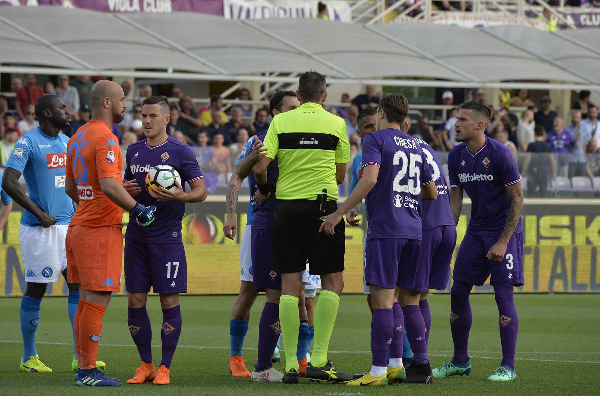 FIORENTINA-NAPOLI 29-04-2018 MAZZOLENI IN ATTESA DELLA VAR. SILPRESS/GALASSI SILVANO