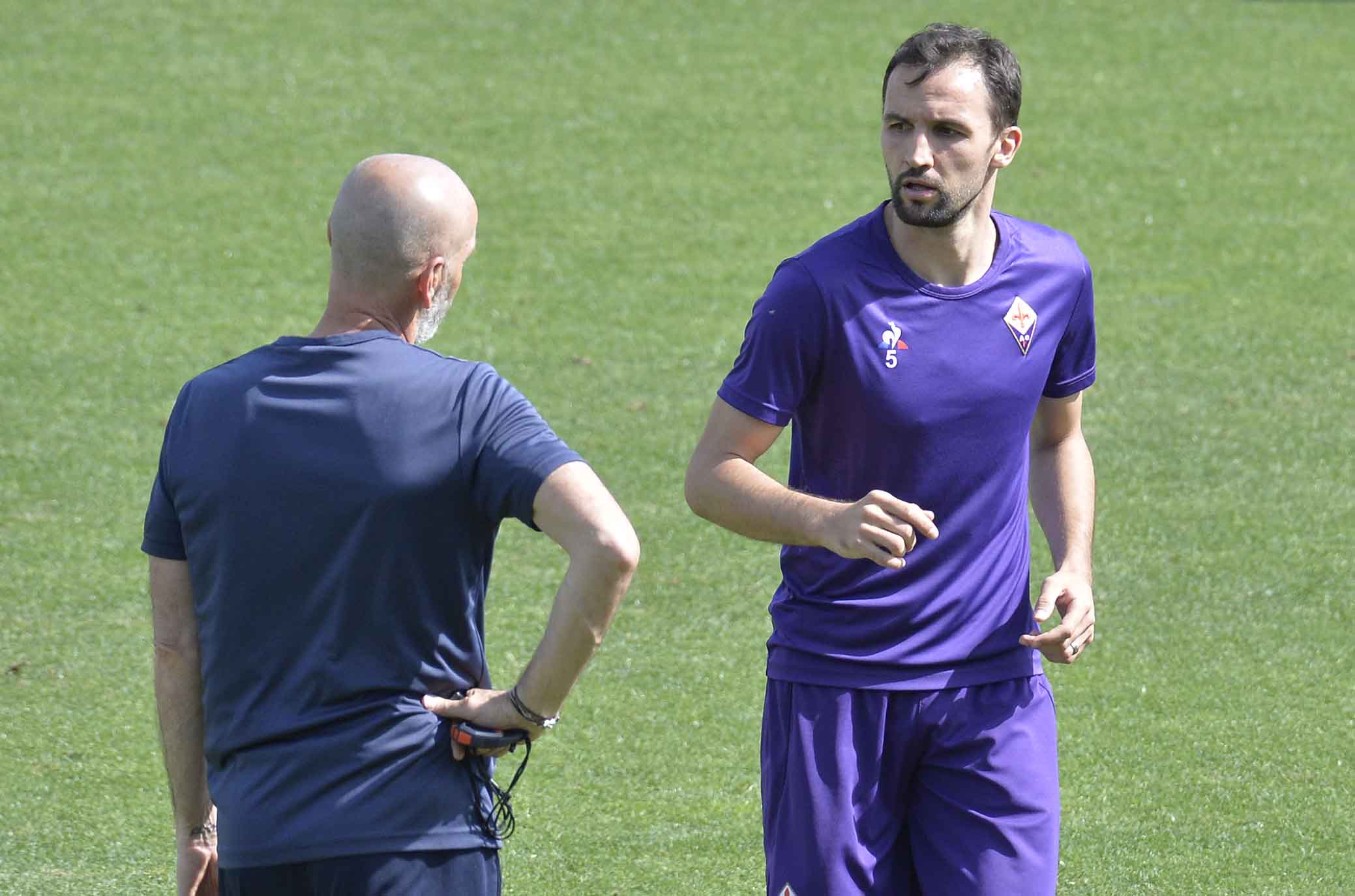 Ex viola, Badelj può lasciare subito la Lazio. Rifiutato il Villarreal, Lotito chiede...