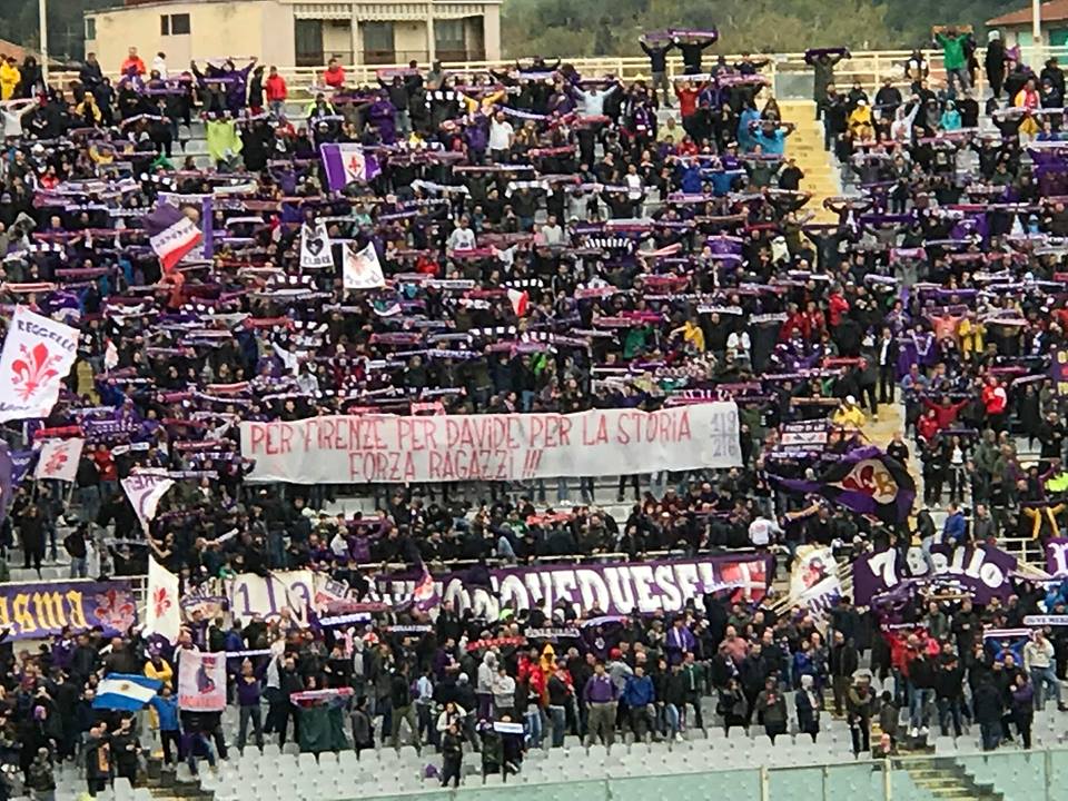 "Per Firenze, per Davide, per la storia. Forza ragazzi". Lo striscione della Fiesole (FOTO)