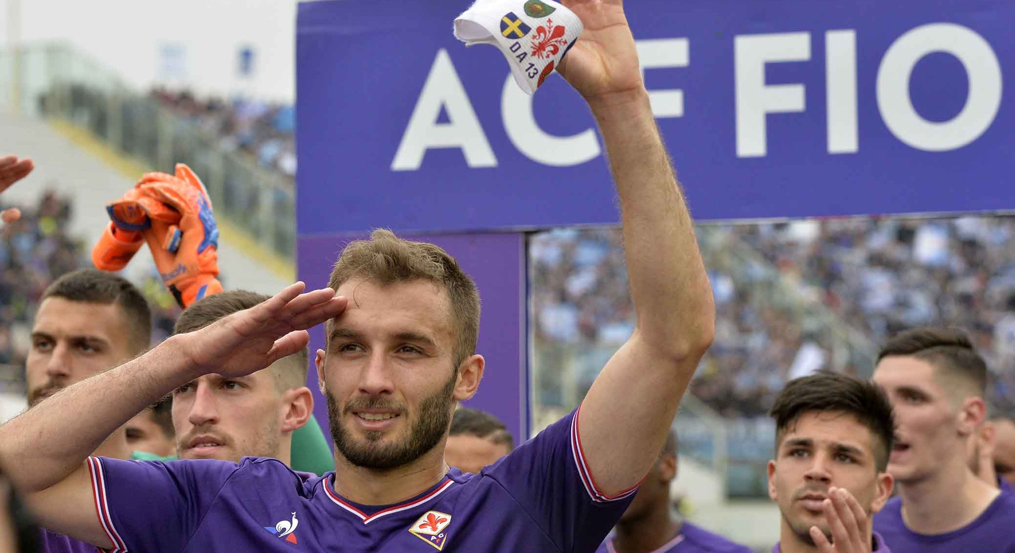 Pezzella: "La Viola ha un'anima vera, il bello viene ora. L'insegnamento di Astori"