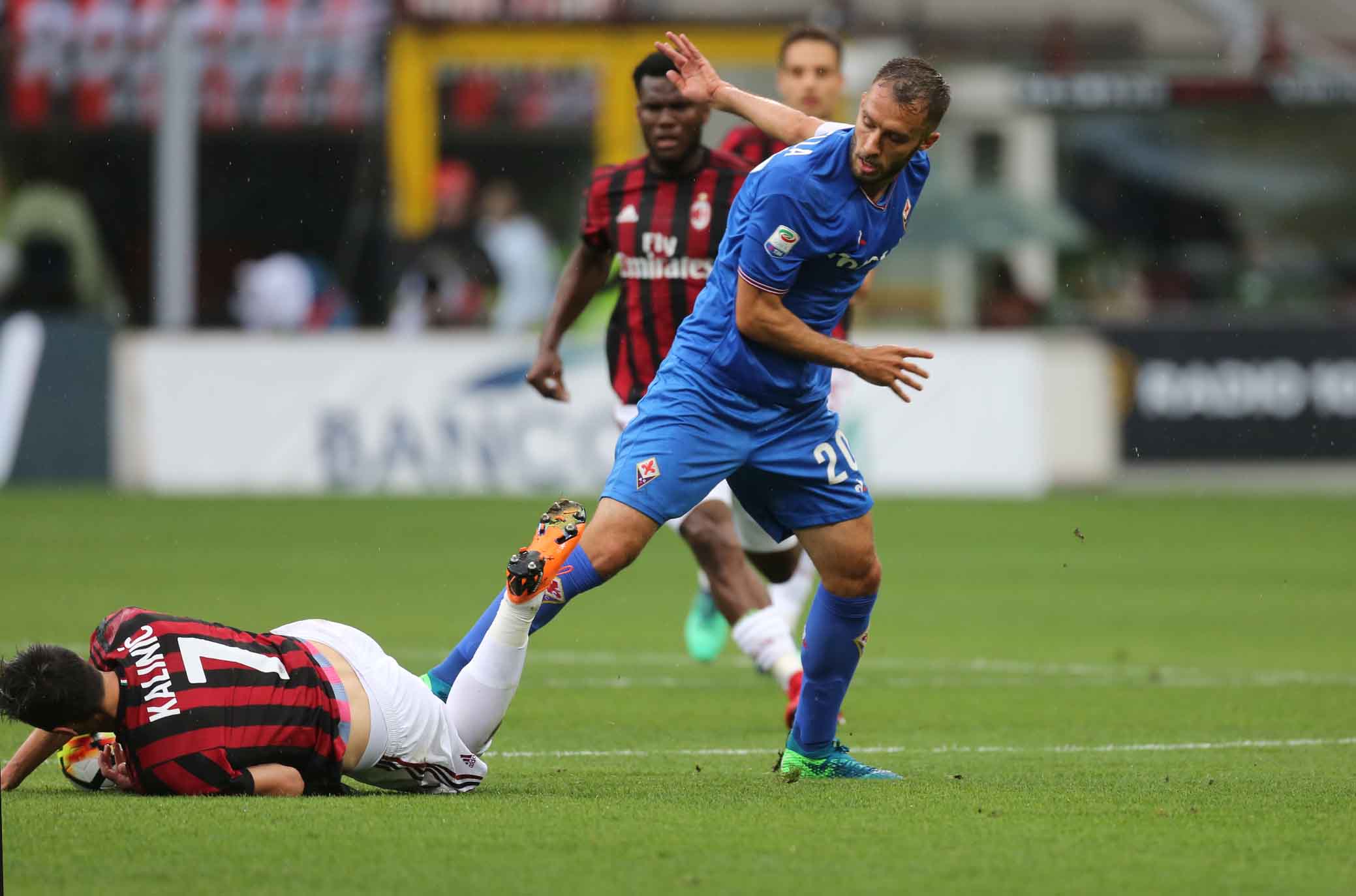 Milan-Fiorentina a nervi tesi: rivalità, dispetti e ricorsi al Tas