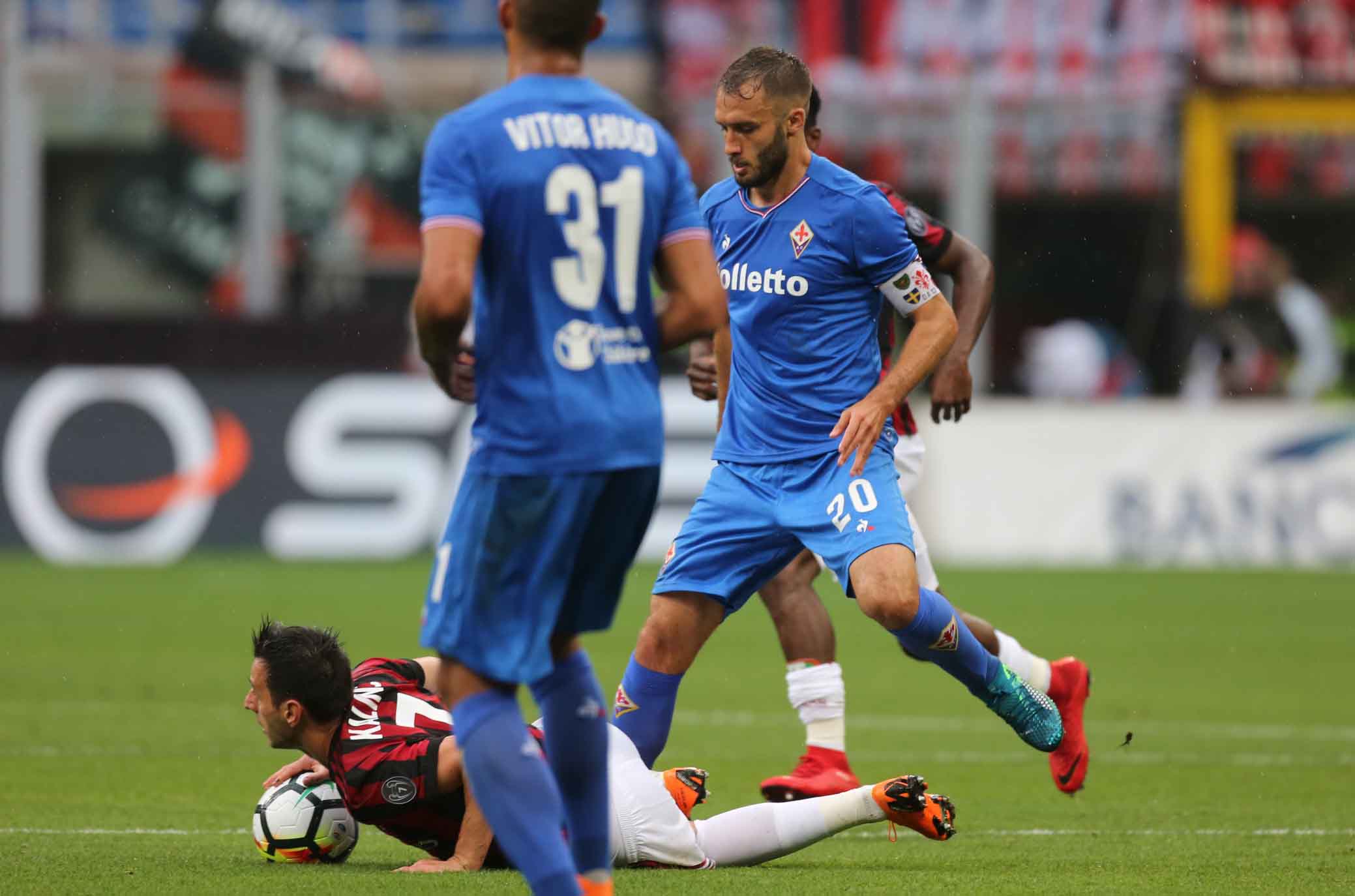 Fiorentina, il programma di oggi: alle 15 a San Siro contro il Milan