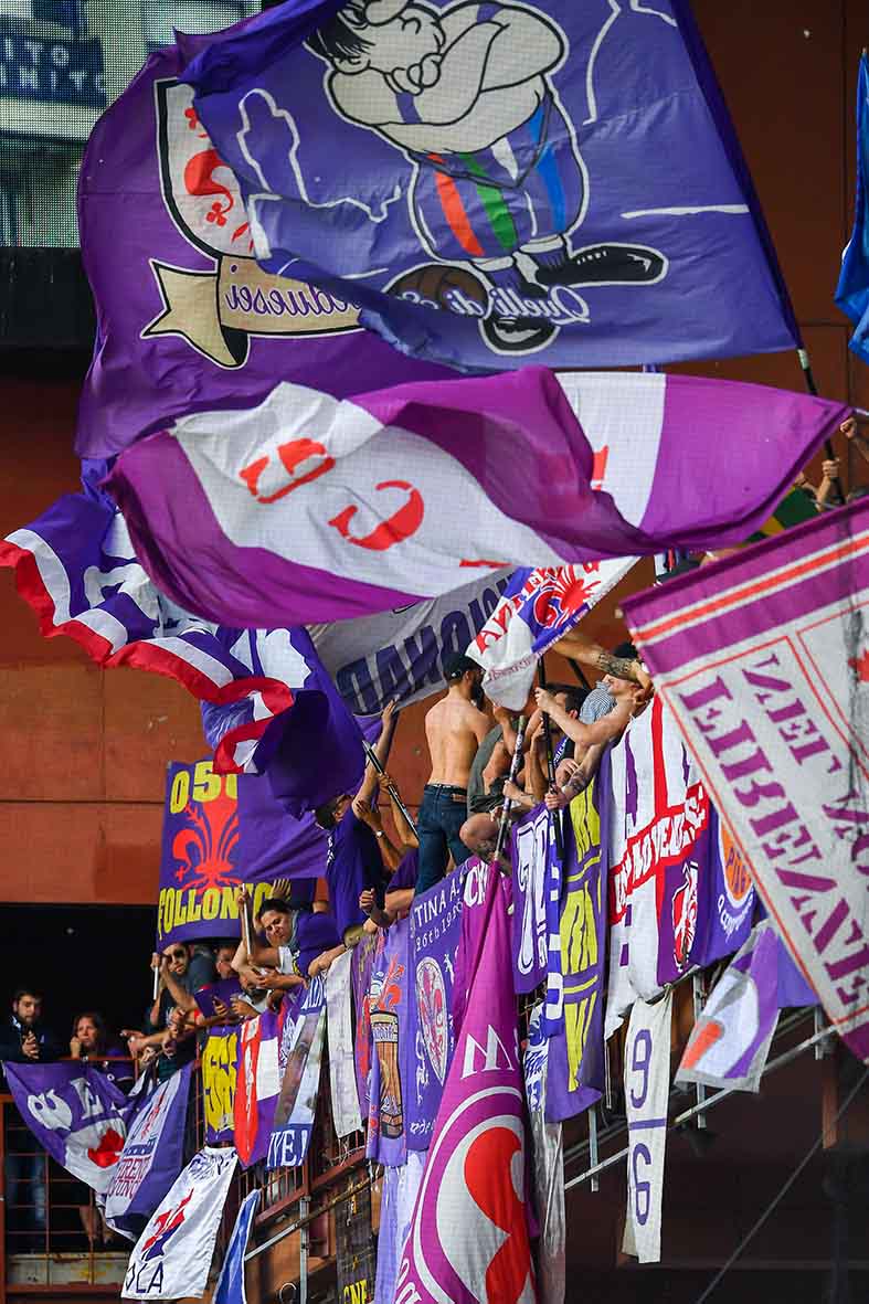 E al tredicesimo minuto il Ferraris rende omaggio alla memoria di Astori