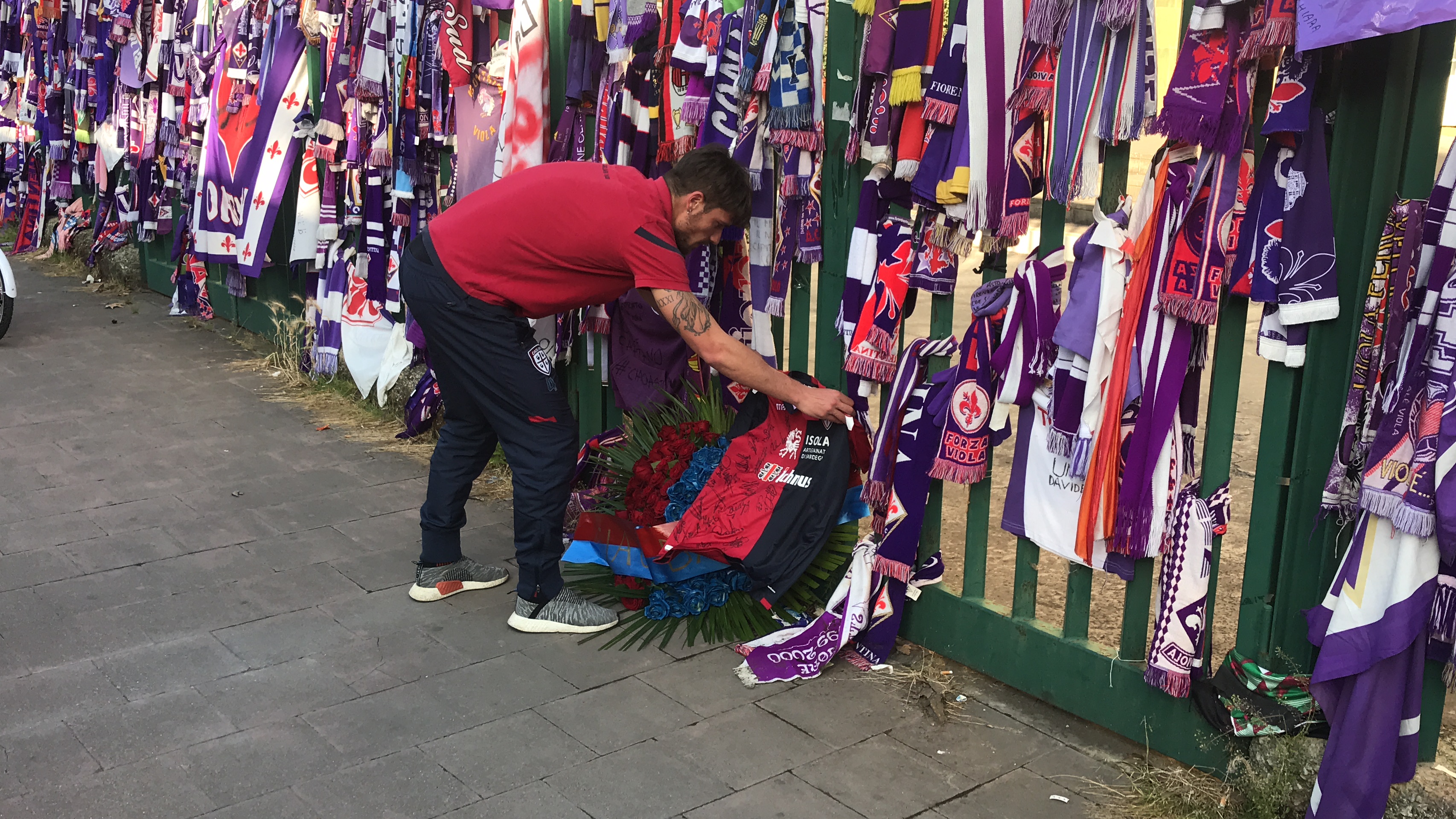 Cagliari, Dessena “Astori continua a essere in tutti noi. Domenica sarà tosta»